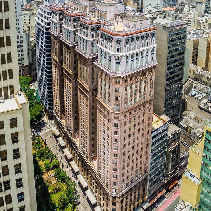 Vale a pena alugar um apartamento em um prédio antigo?