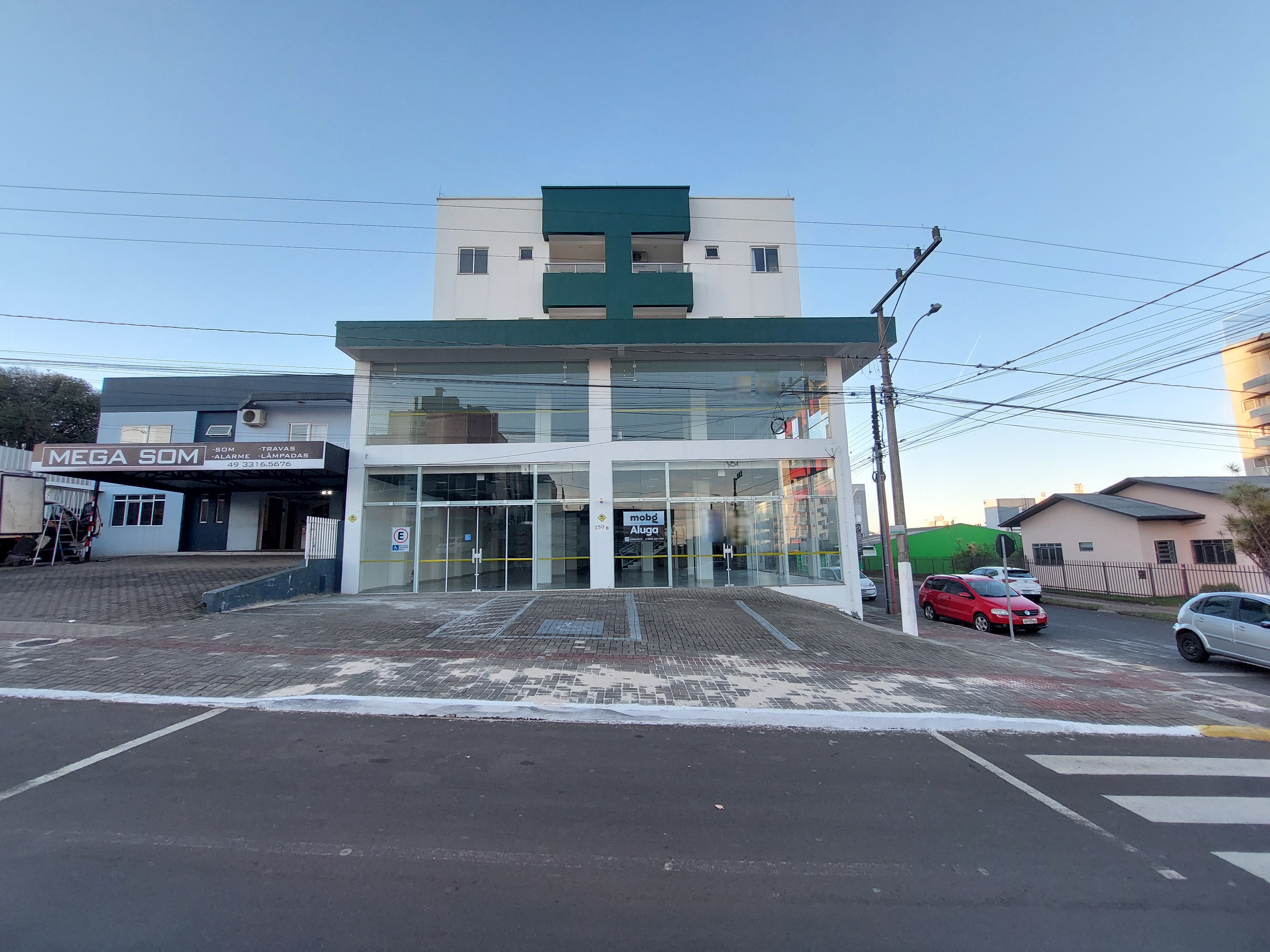 Sala Comercial para Alugar em São Cristóvão, Chapecó - 680m²