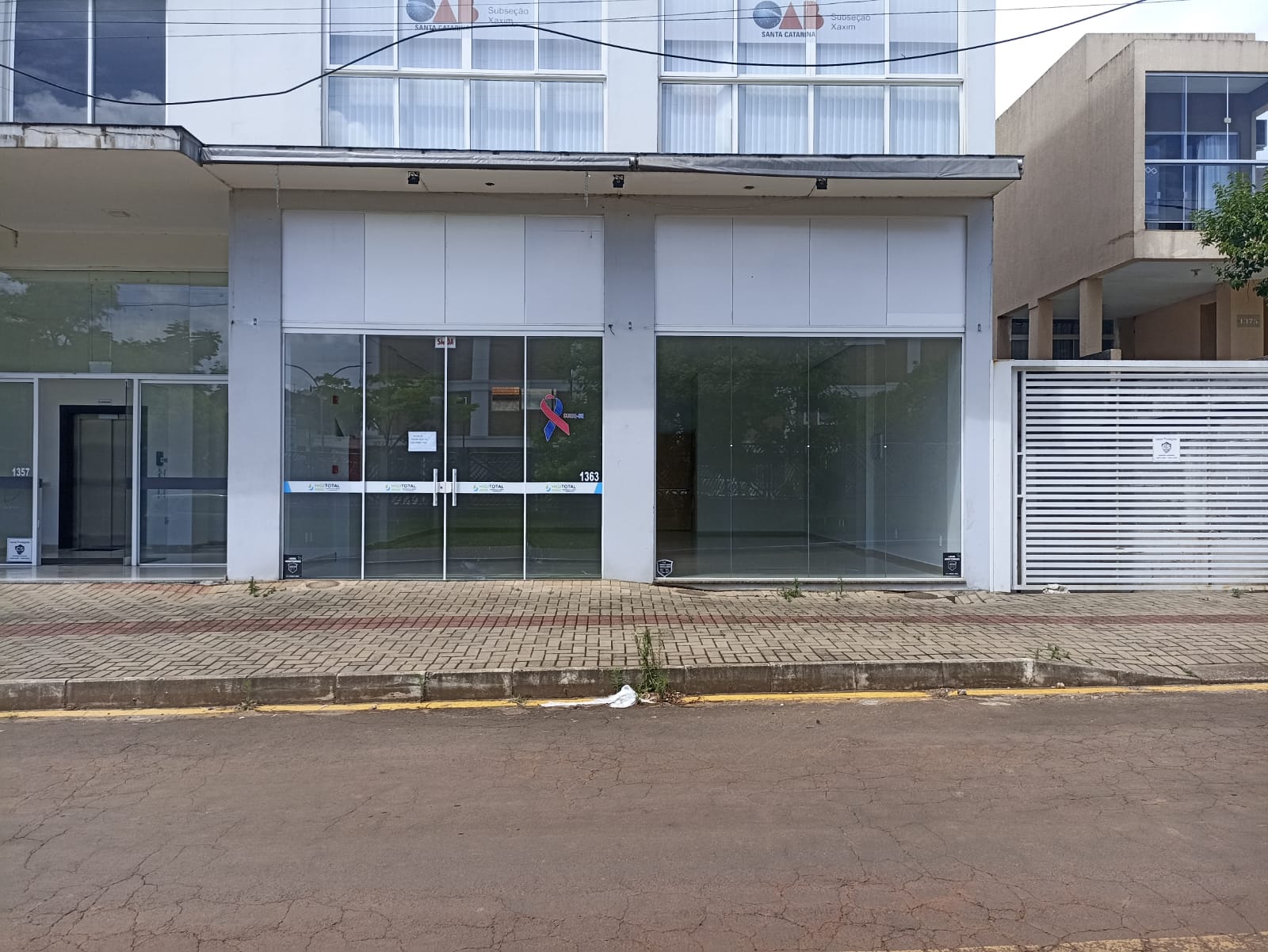 Sala Comercial para Alugar no Centro - Xaxim - 90m²