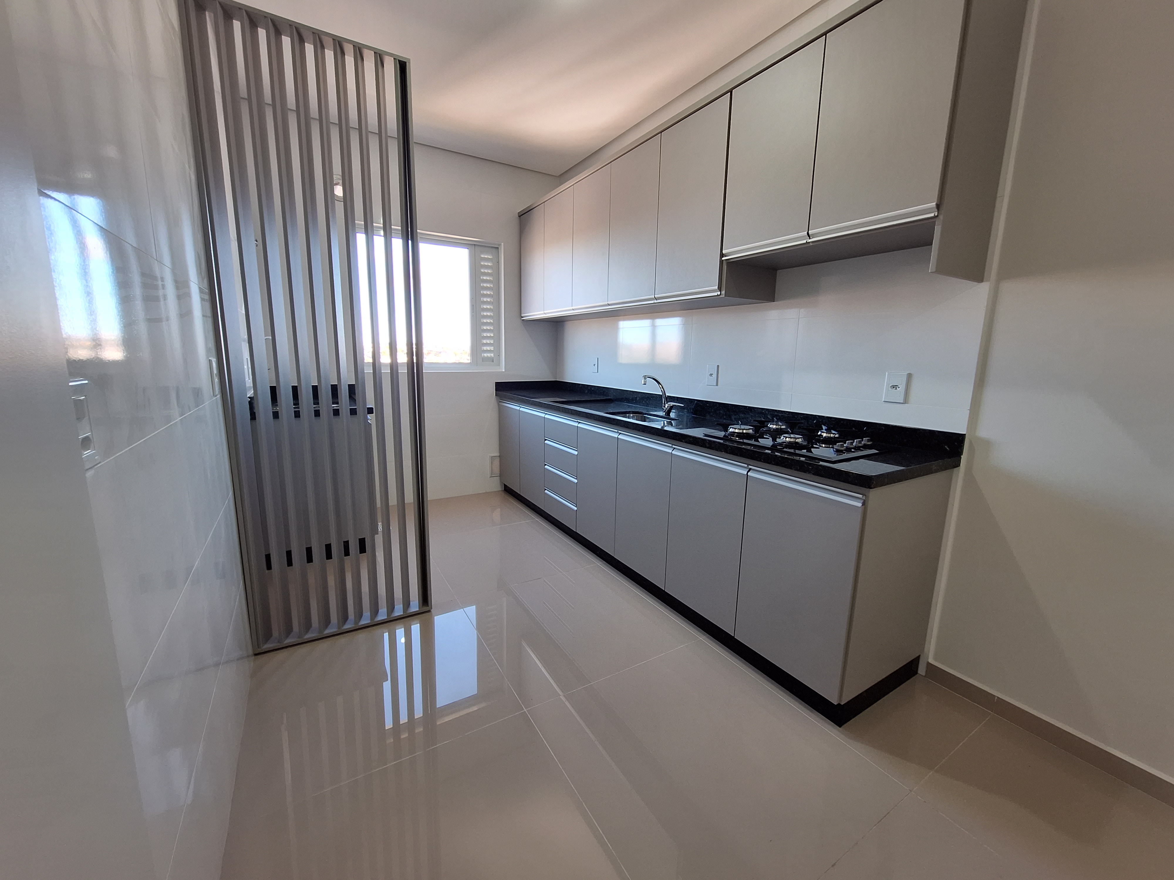 Apartamento 2 suítes para alugar no Presidente Médici | Mobg