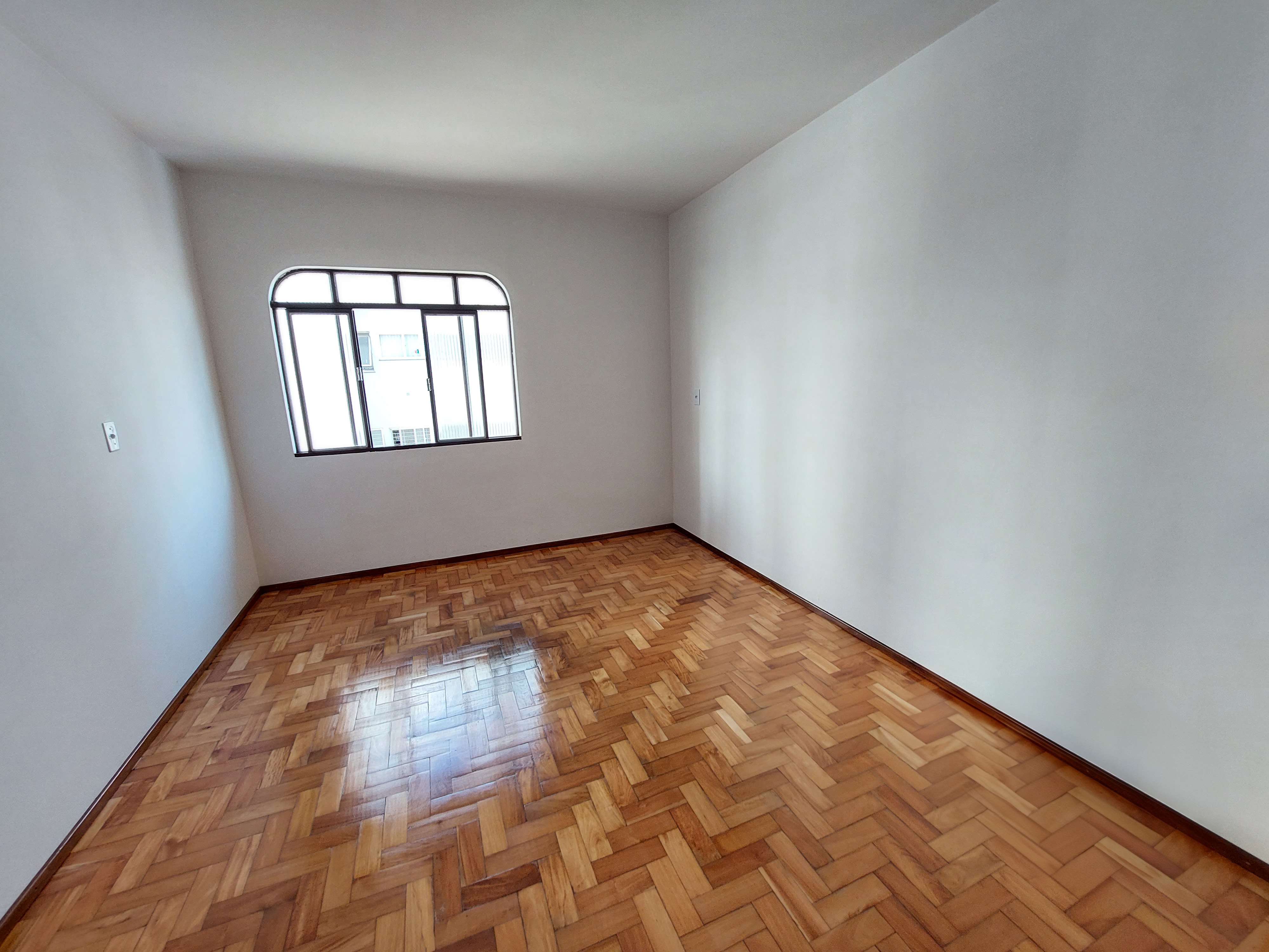 Casa Comercial 1 suíte para alugar no Centro em Chapecó