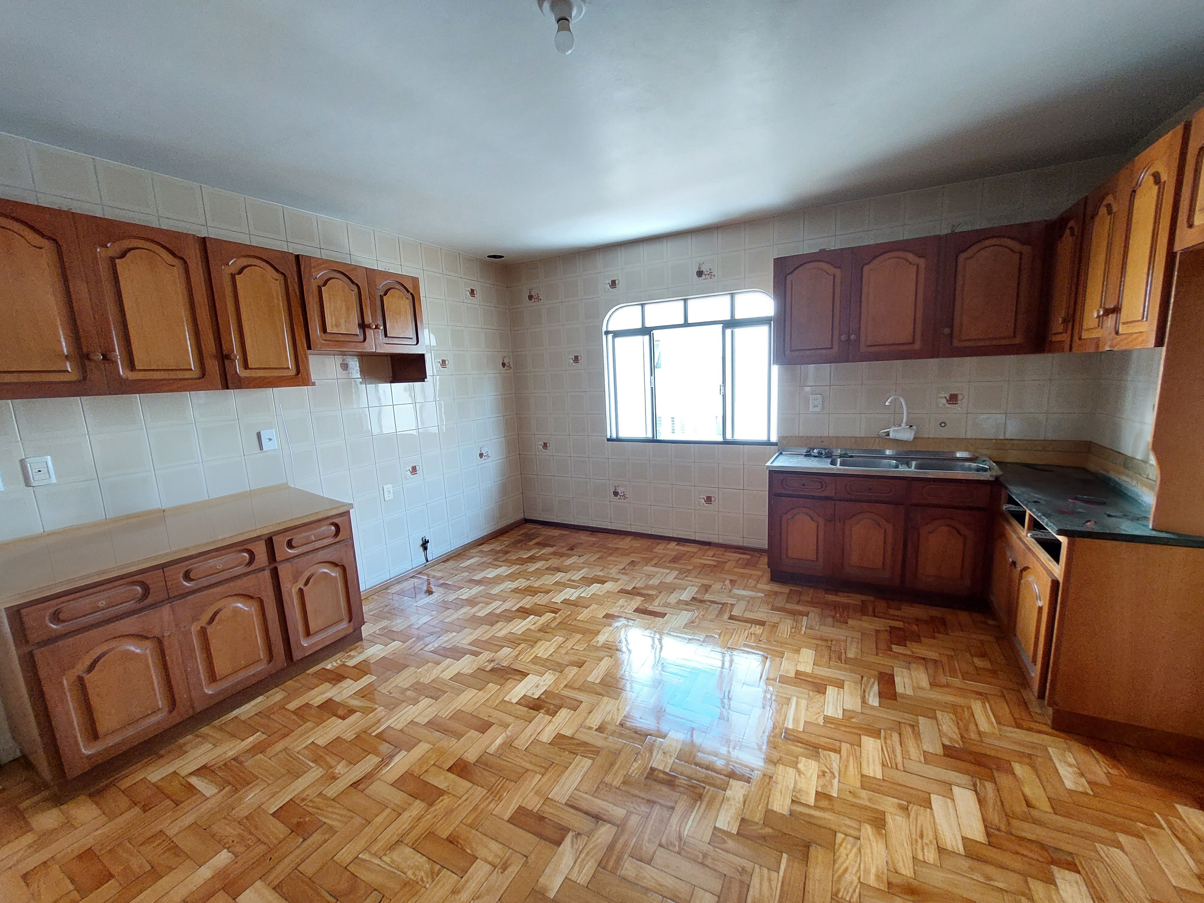 Casa Comercial 1 suíte para alugar no Centro em Chapecó