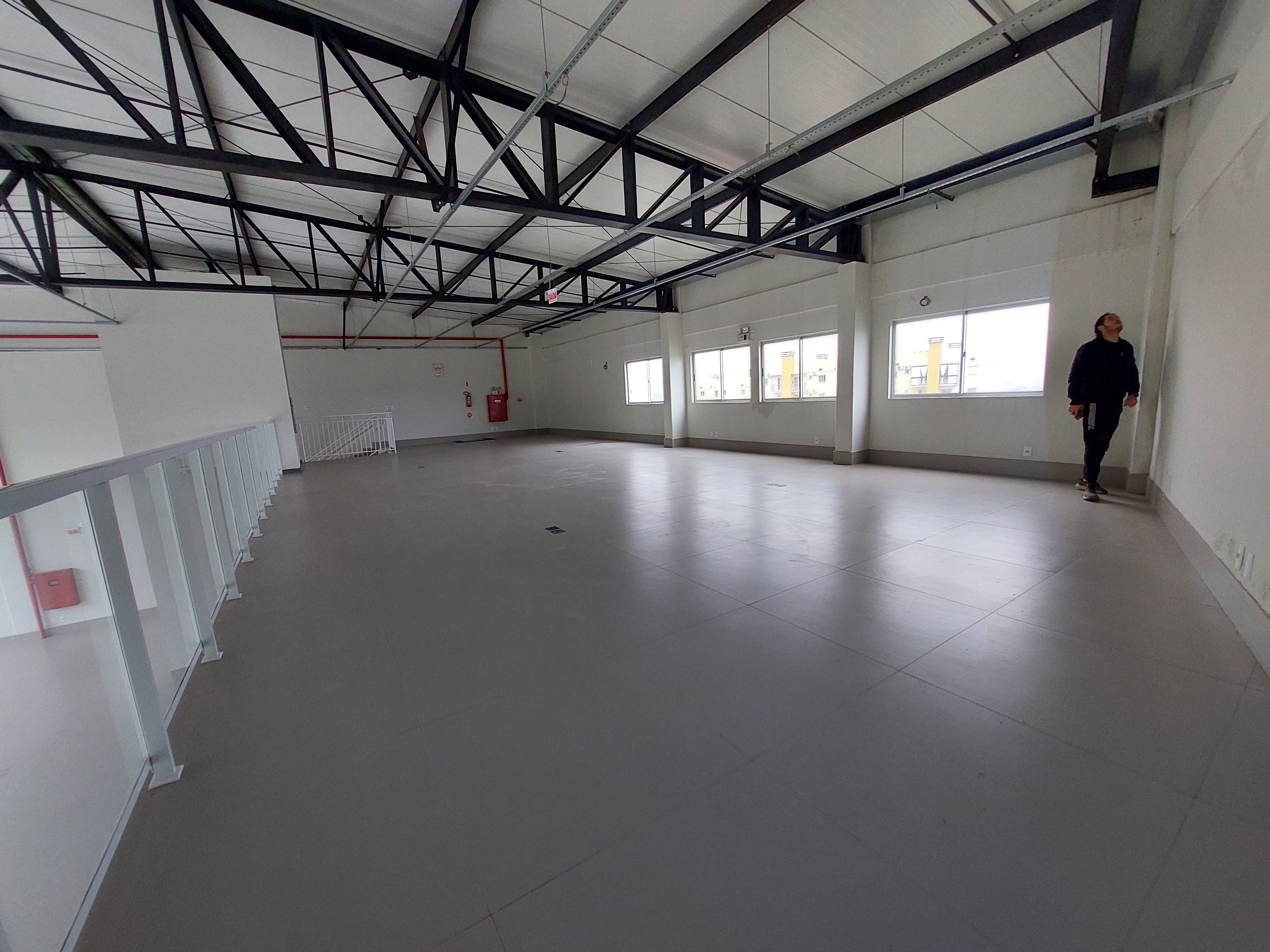 Sala Comercial para Alugar em São Lucas, Chapecó - 956m²