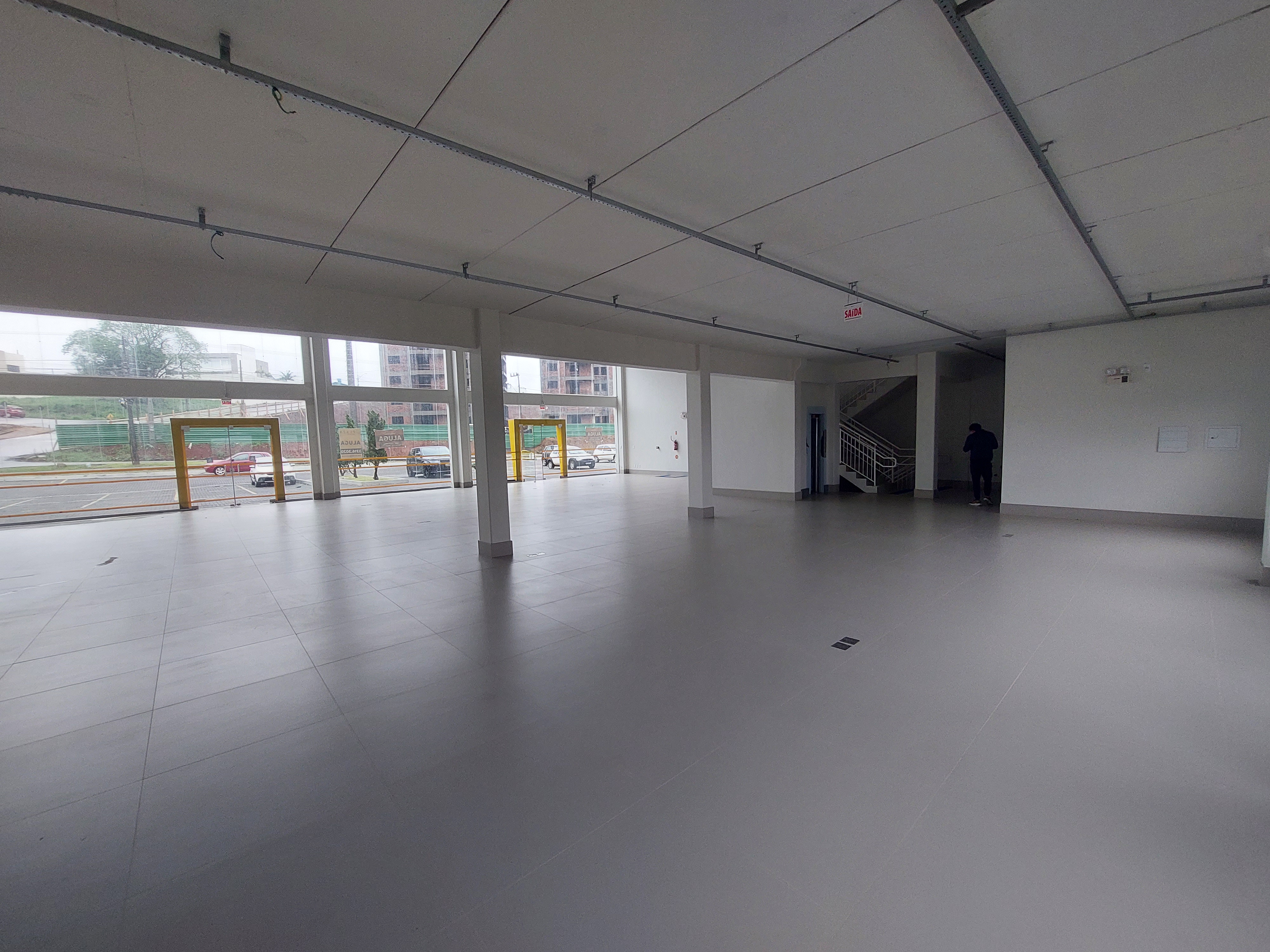 Sala Comercial para Alugar em São Lucas, Chapecó - 956m²