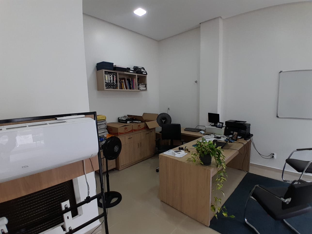 Sala Comercial para Alugar - Francisco Beltrão, Paraná | Bai