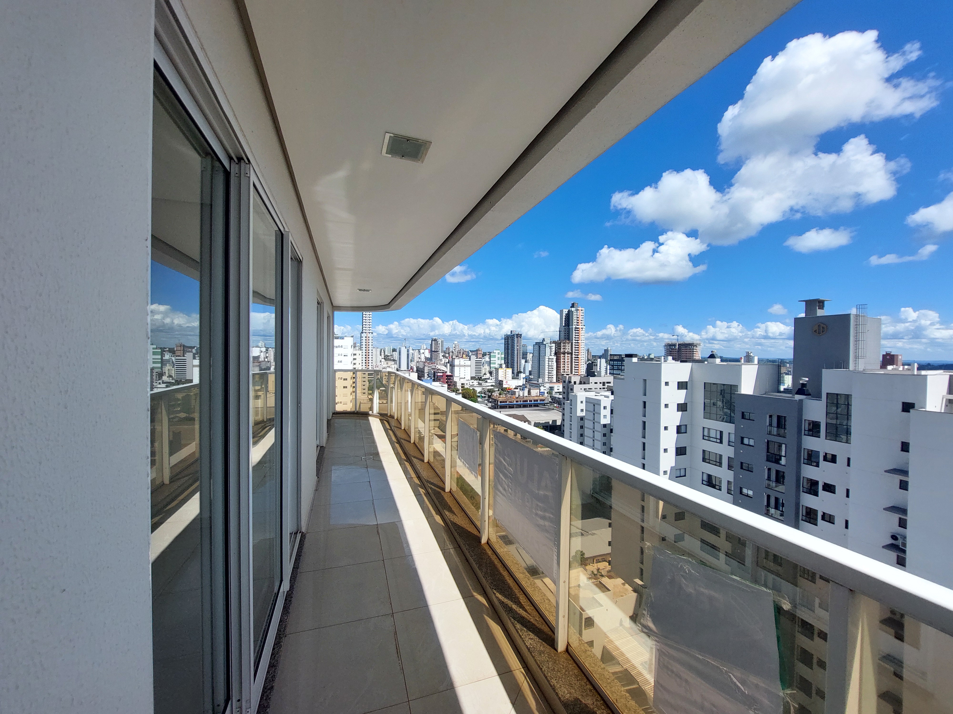 Apartamento 1 suíte para alugar no Centro em Chapecó | Mobg