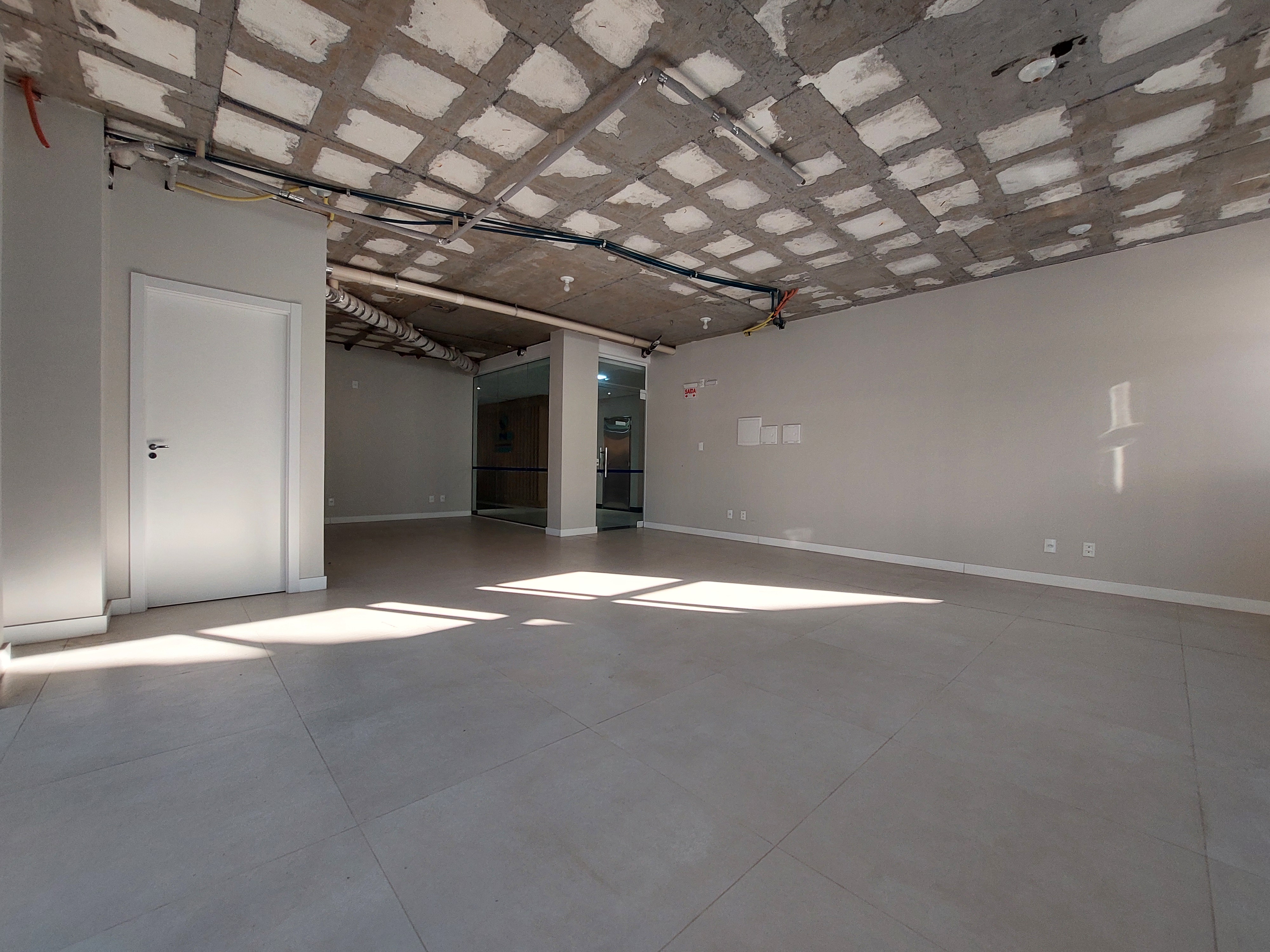 Sala Comercial para Alugar em Santa Maria, Chapecó - 63m²
