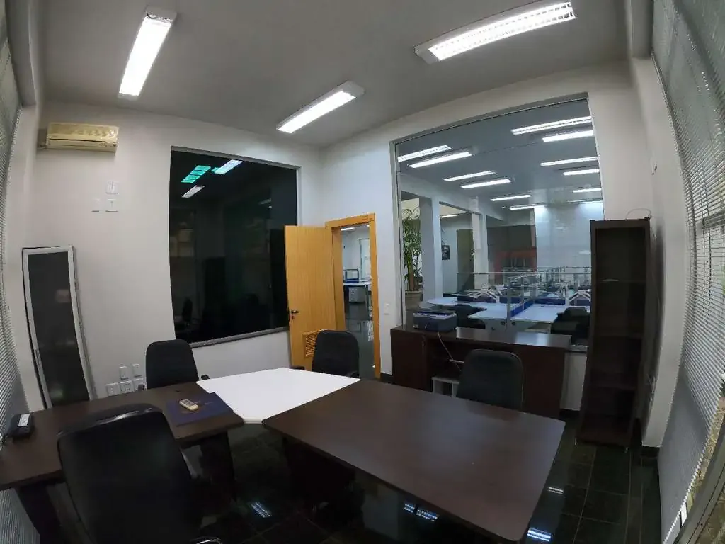 Sala Comercial para Alugar no Centro de Chapecó com 700m²