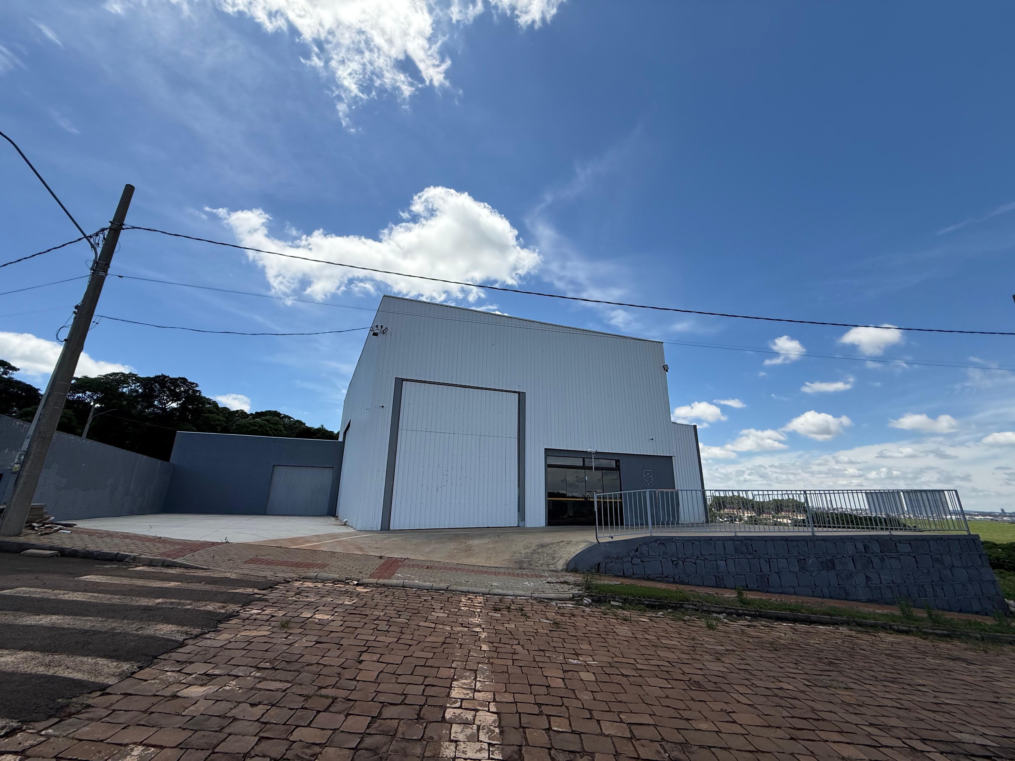 Barracão para Alugar em Belvedere, Chapecó - 233m²