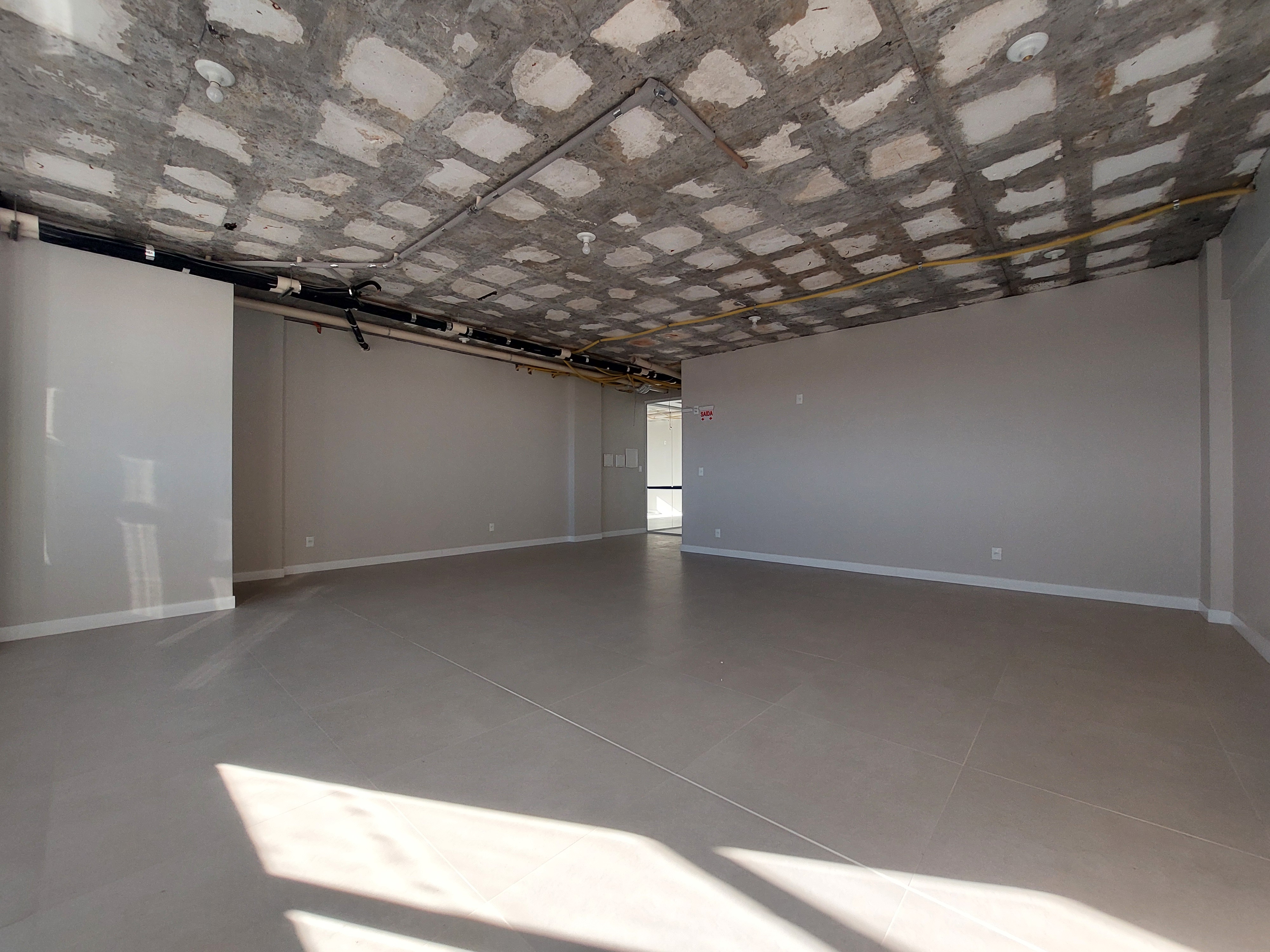 Sala Comercial para Alugar em Santa Maria, Chapecó - 58m²