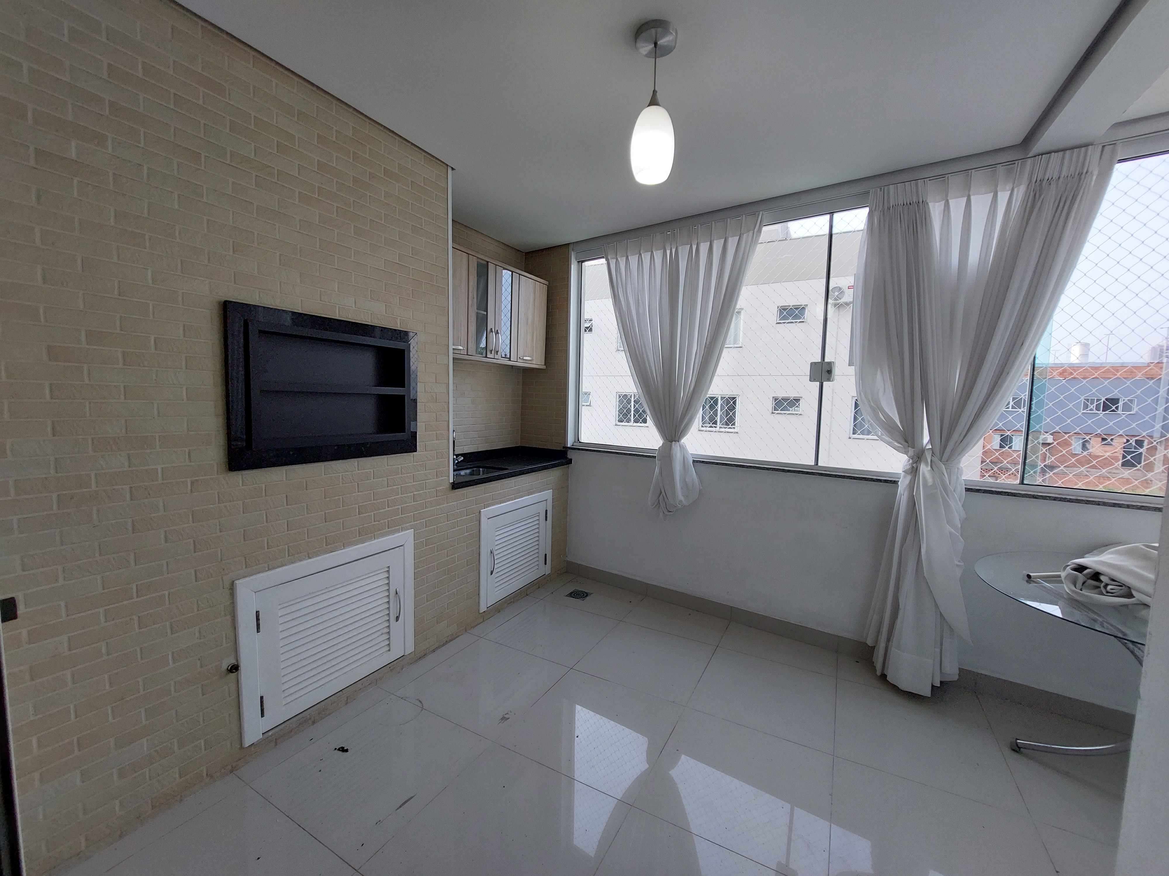 Apartamento 1 suíte para alugar no Passo dos Fortes | Mobg