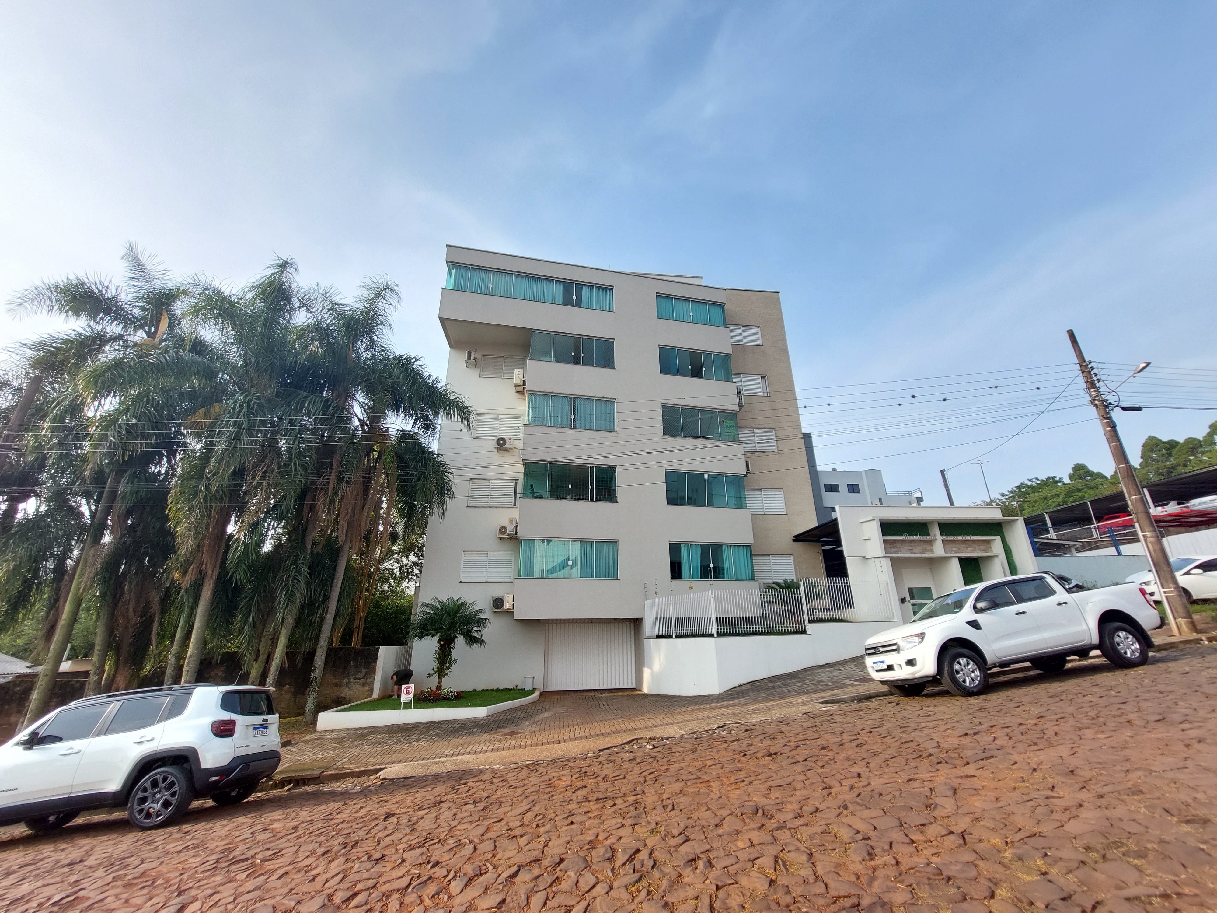 Apartamento 1 suíte para alugar no Passo dos Fortes | Mobg