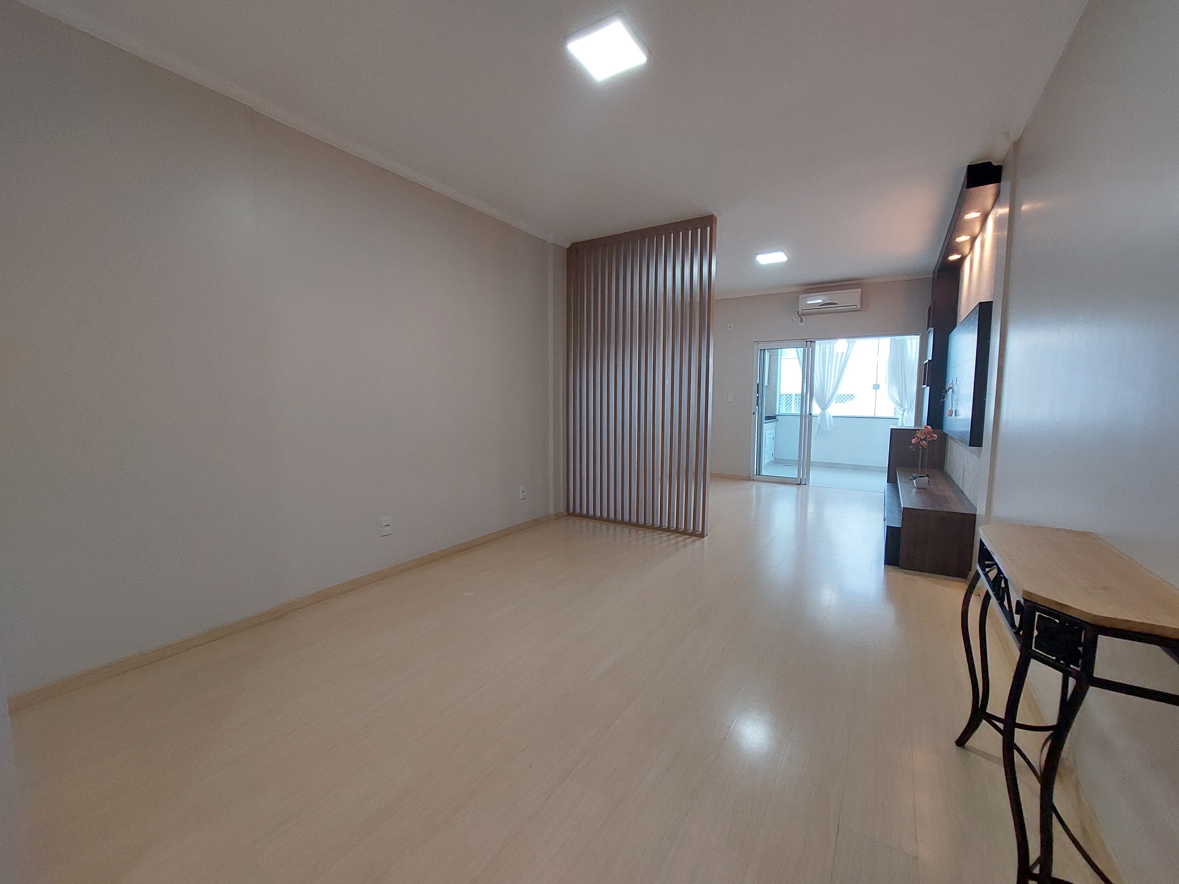 Apartamento 1 suíte para alugar no Passo dos Fortes | Mobg