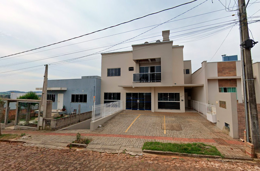 Sala Comercial para Alugar em Belvedere, Chapecó - 145m² com