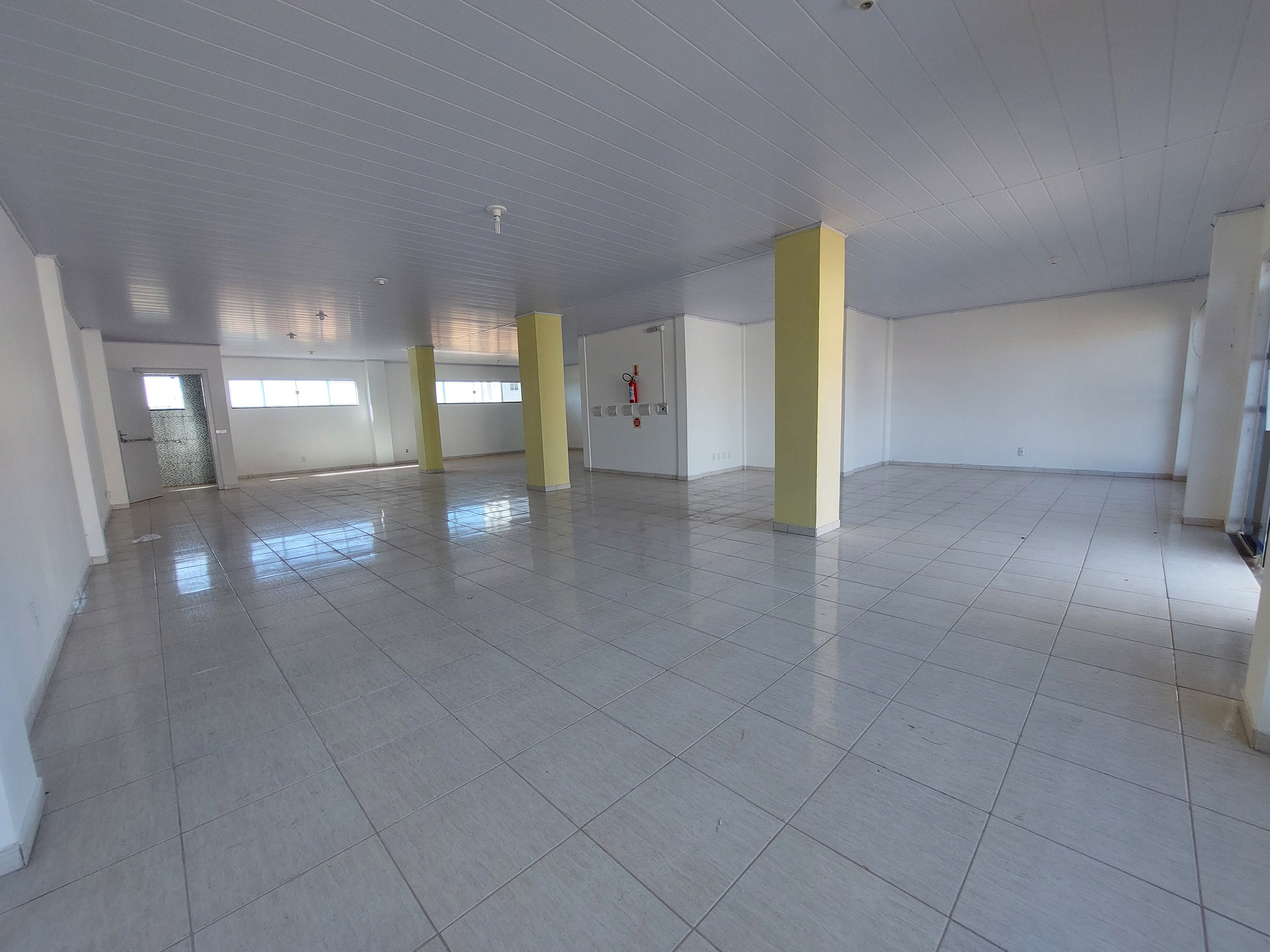 Sala Comercial para Alugar em Belvedere, Chapecó - 145m² com
