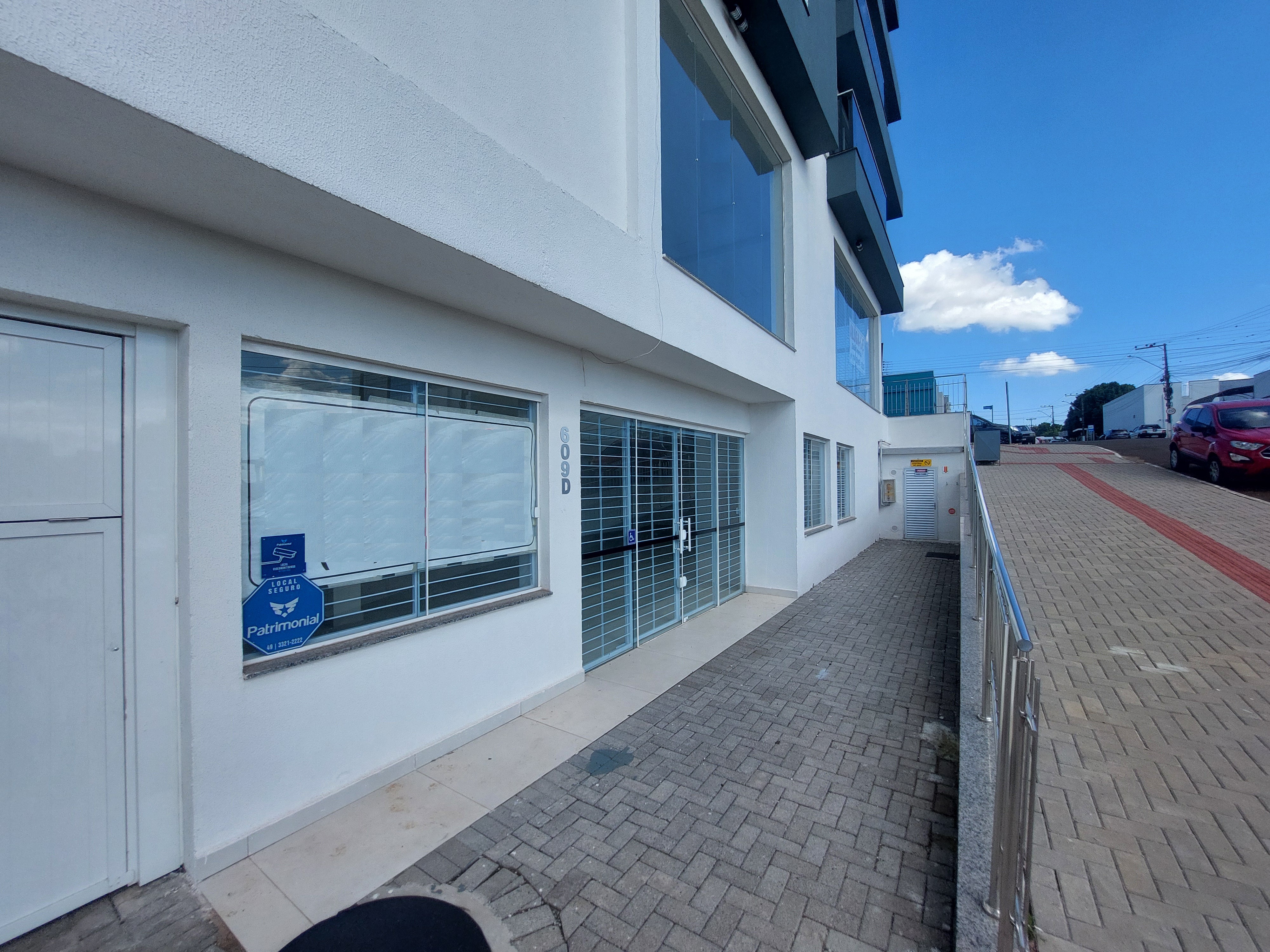 Sala Comercial para Alugar em Santa Maria, Chapecó | 120m²