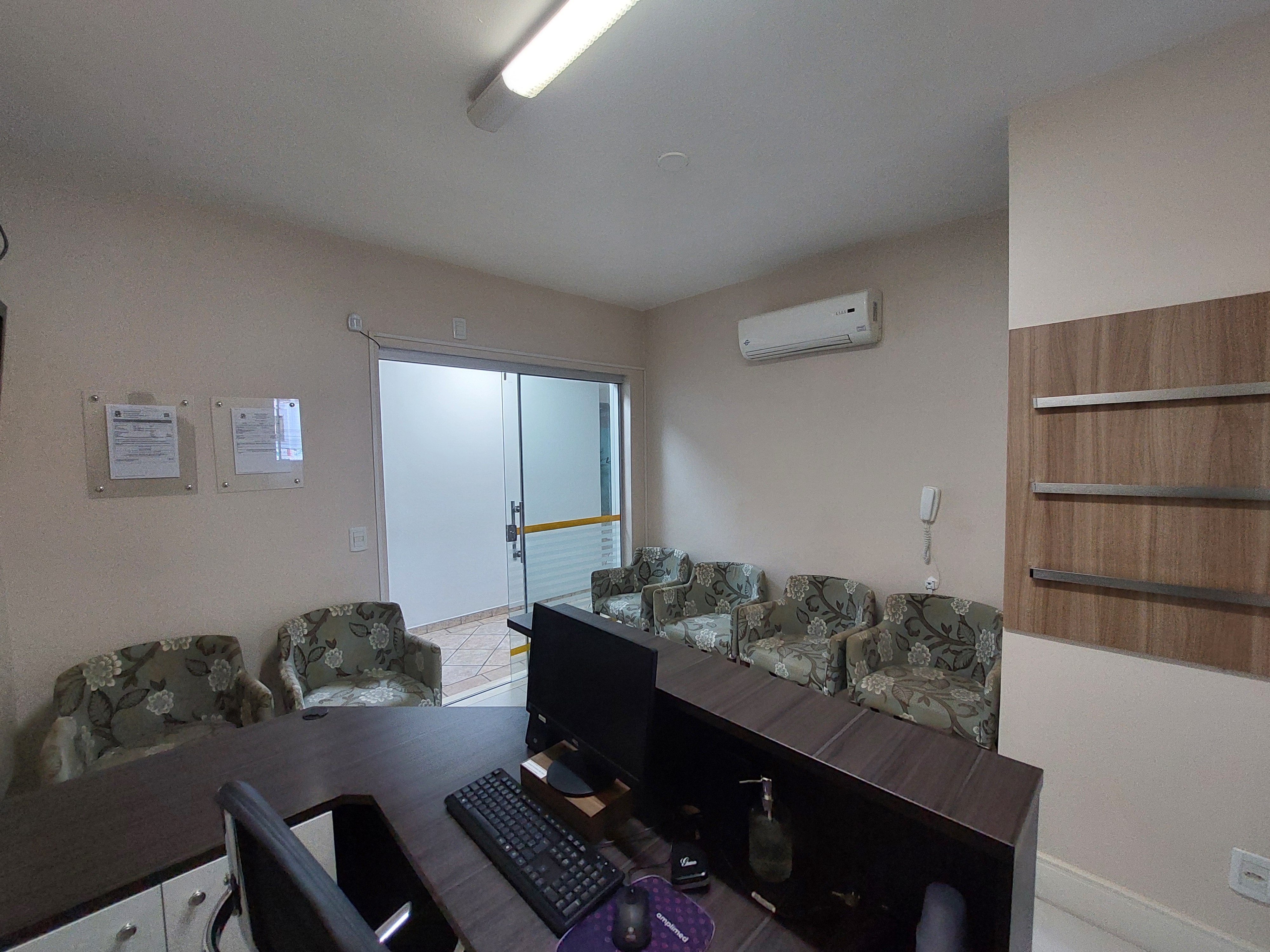 Sala Comercial para alugar no Centro em Chapecó | Mobg
