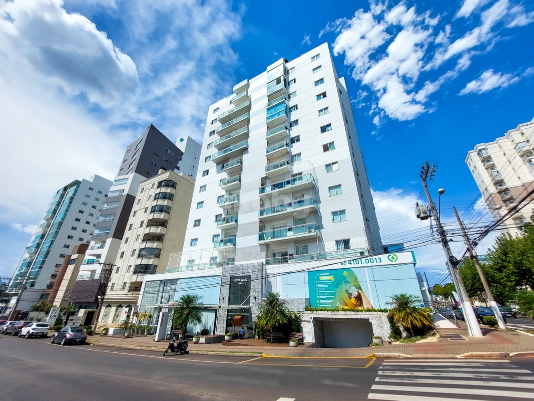 Apartamento para Alugar no Centro de Chapecó com 3 Quartos -