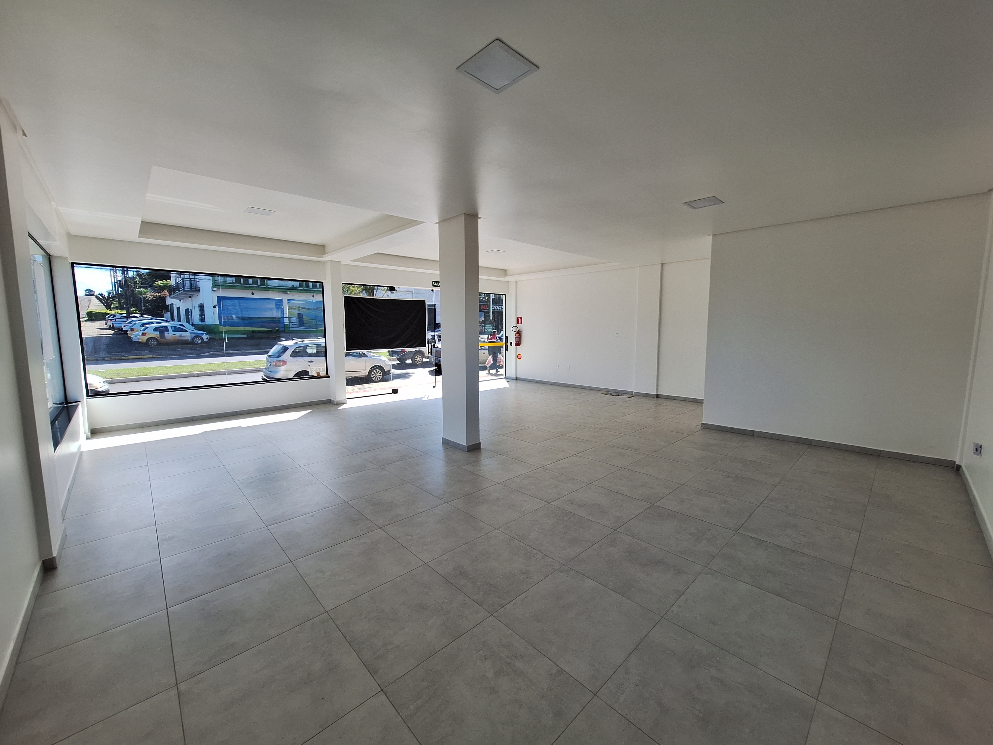 Sala Comercial para Alugar em Santa Maria, Chapecó - 70m²