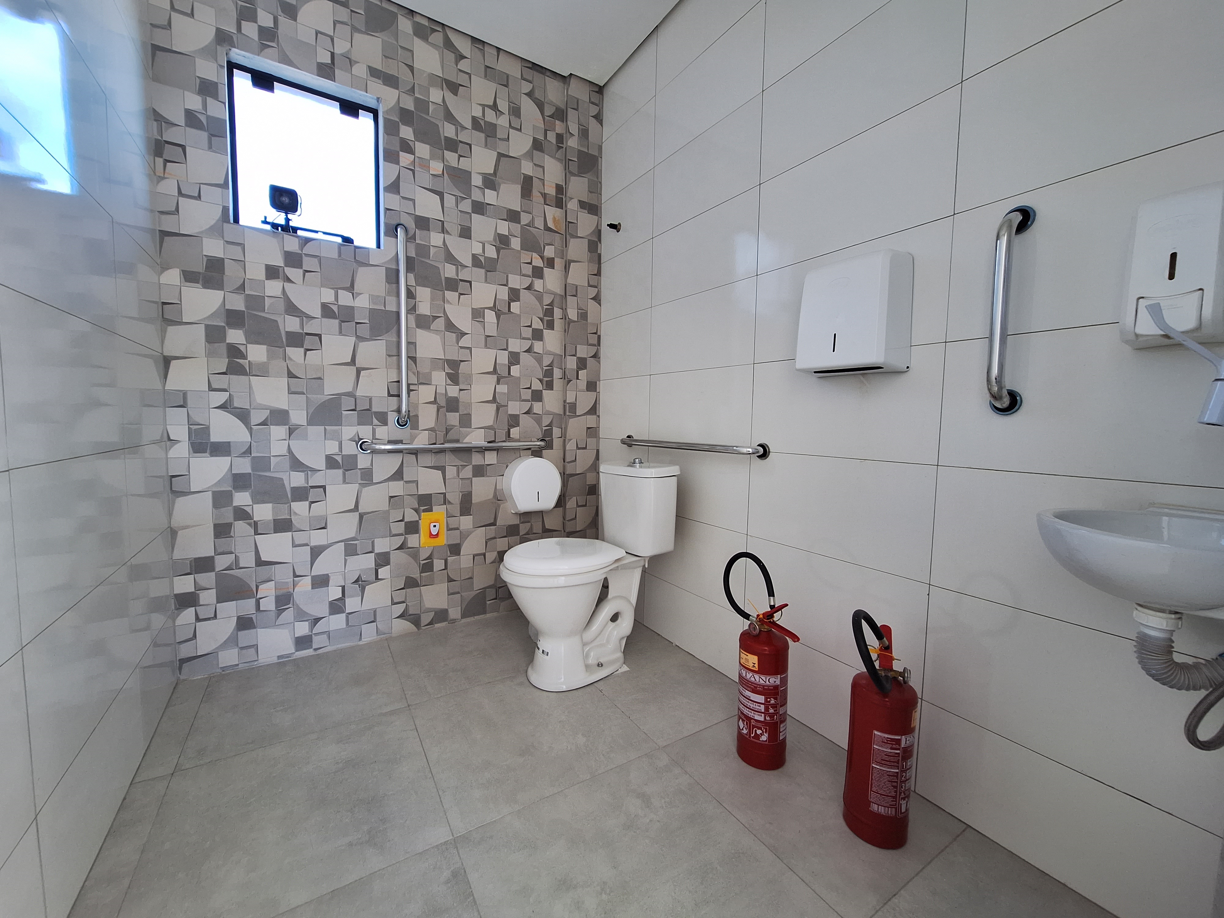 Sala Comercial para Alugar em Santa Maria, Chapecó - 70m²