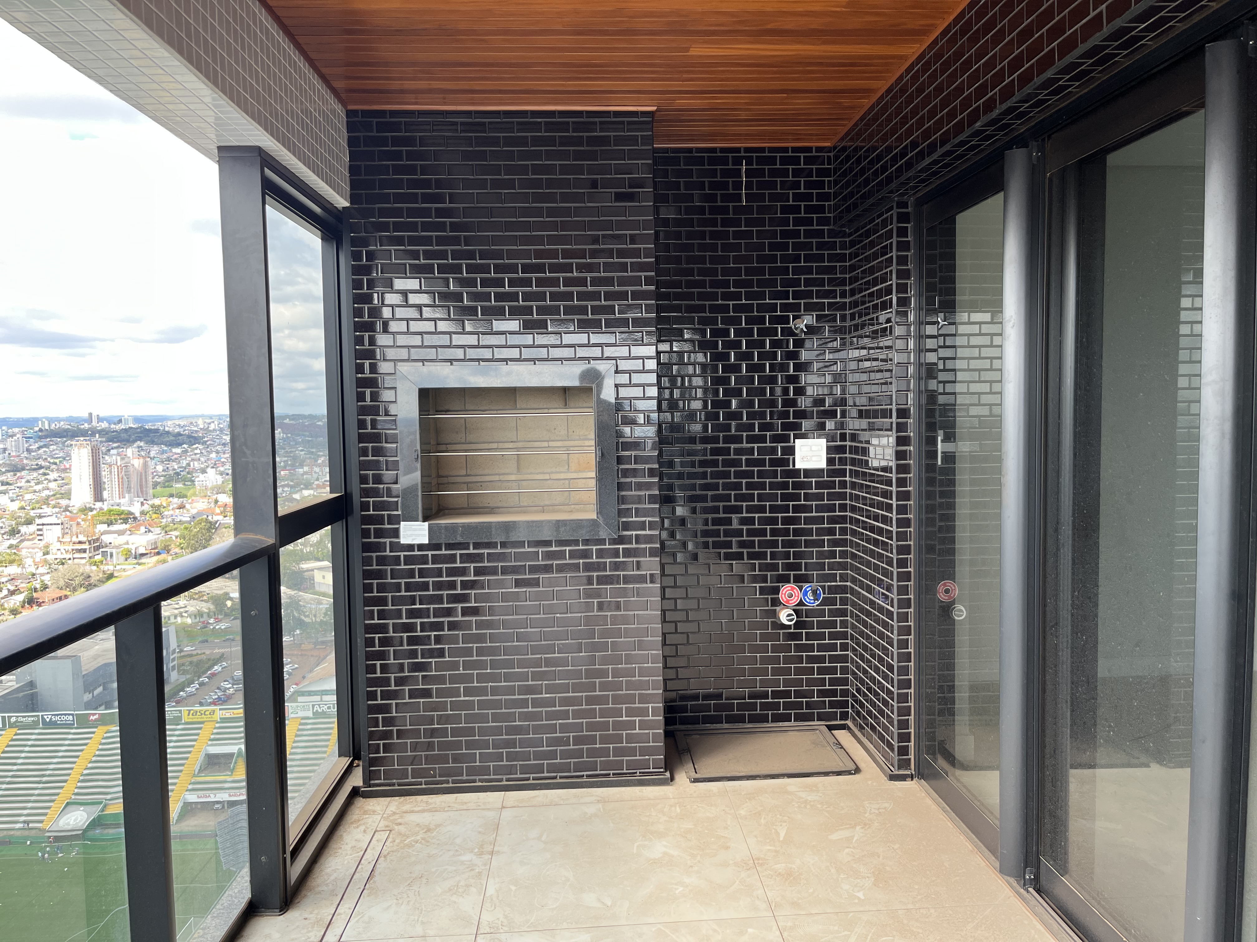 Apartamento para Alugar no Centro de Chapecó - 3 Quartos - [
