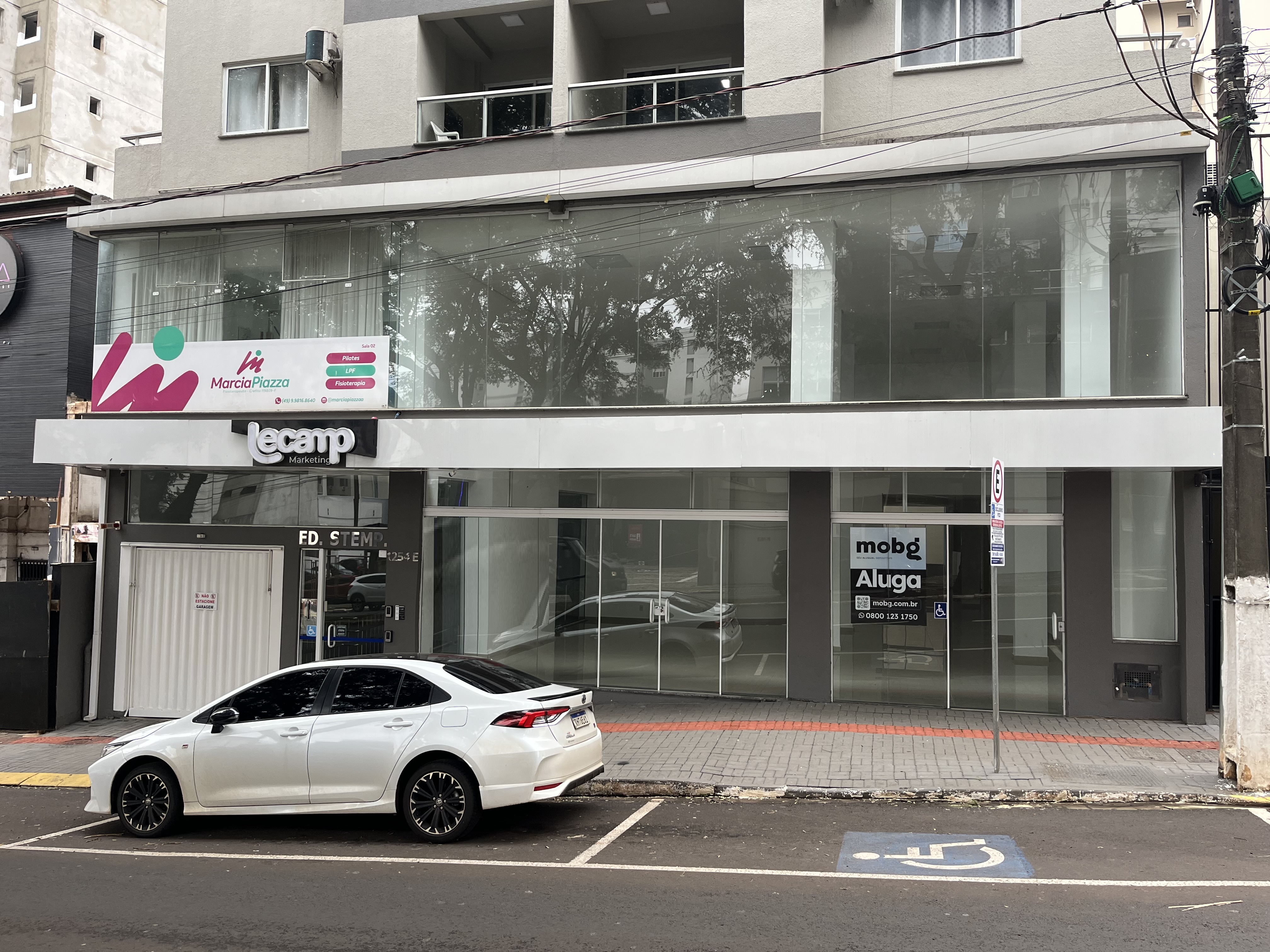 Sala Comercial para Alugar - Centro, Chapecó - 303m²