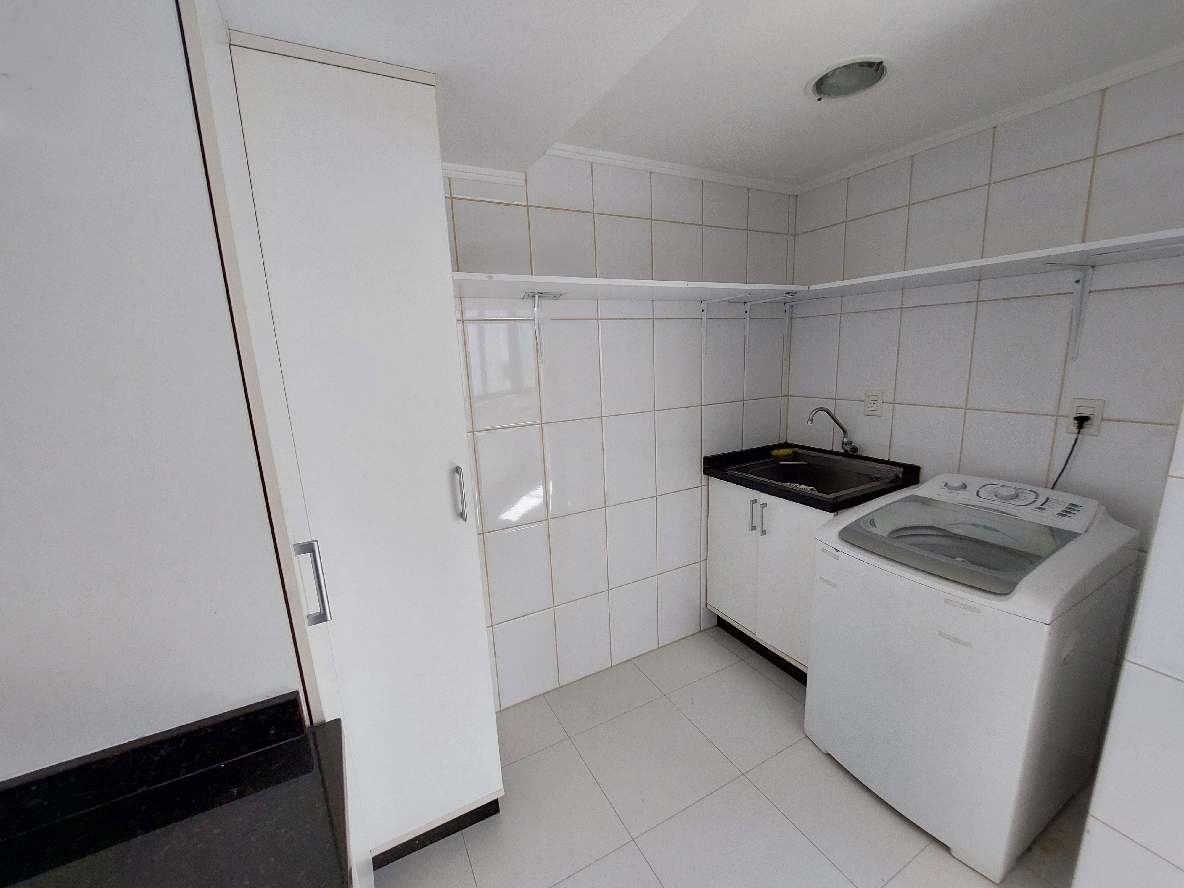 Apartamento 3 suítes para alugar no Presidente Médici | Mobg