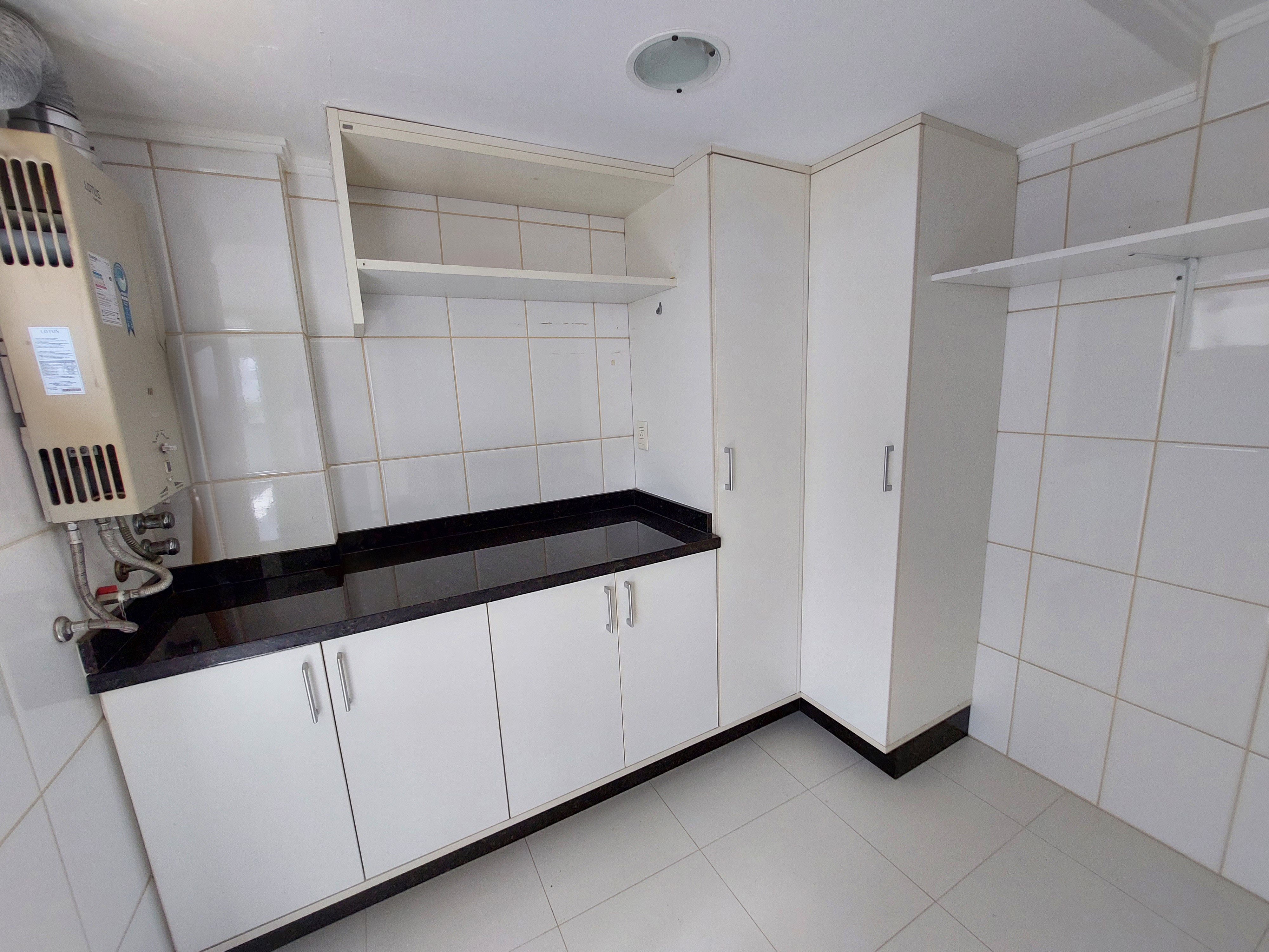 Apartamento 3 suítes para alugar no Presidente Médici | Mobg
