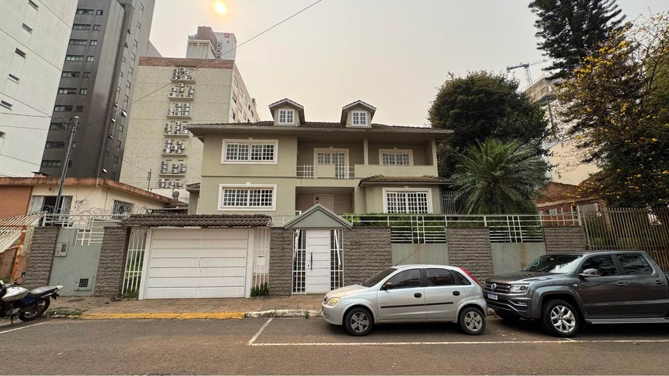 Casa Comercial para Alugar no Centro de Chapecó | 398m² Ri7
