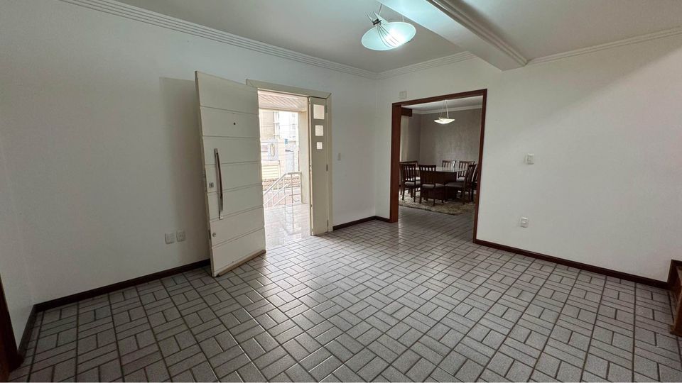 Casa Comercial para Alugar no Centro de Chapecó | 398m² Ri7