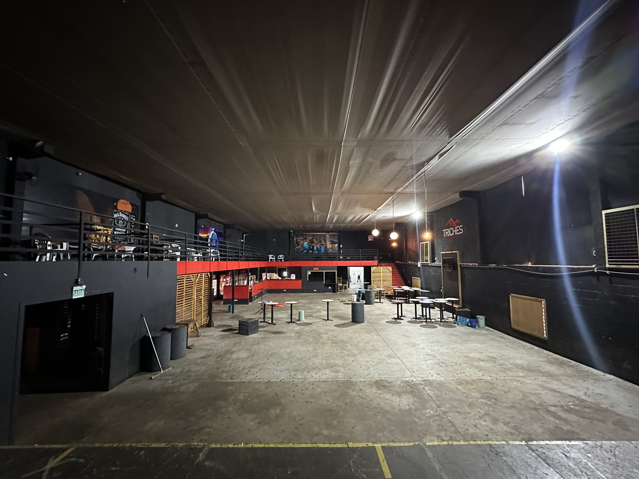 Barracão para Alugar - Industrial Leste, Pinhalzinho - 600m²