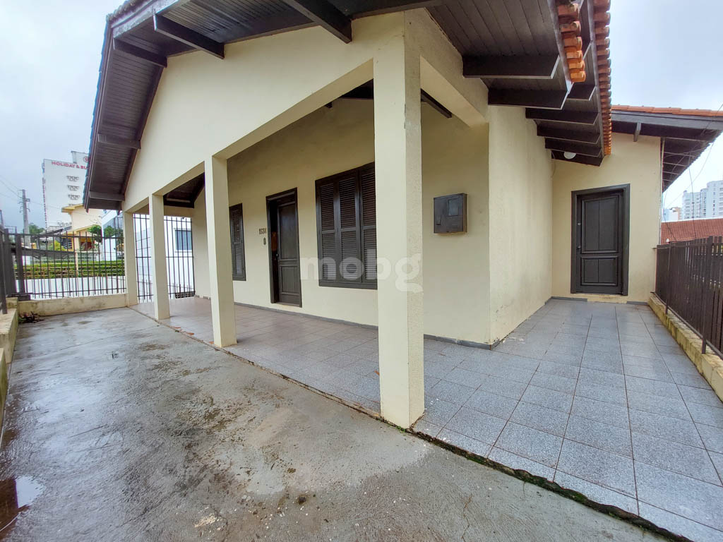Casa Comercial para Alugar em Maria Goretti, Chapecó - 158m²