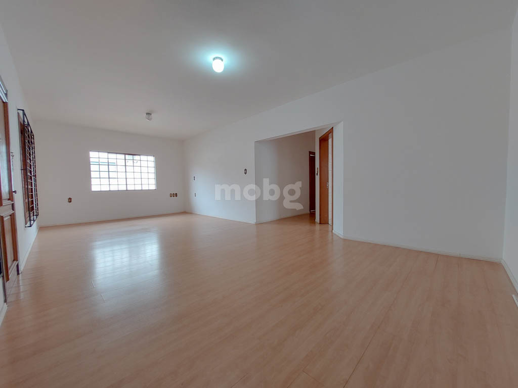 Casa Comercial para Alugar em Maria Goretti, Chapecó - 158m²