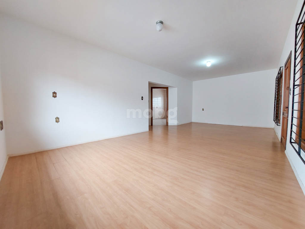 Casa Comercial para Alugar em Maria Goretti, Chapecó - 158m²