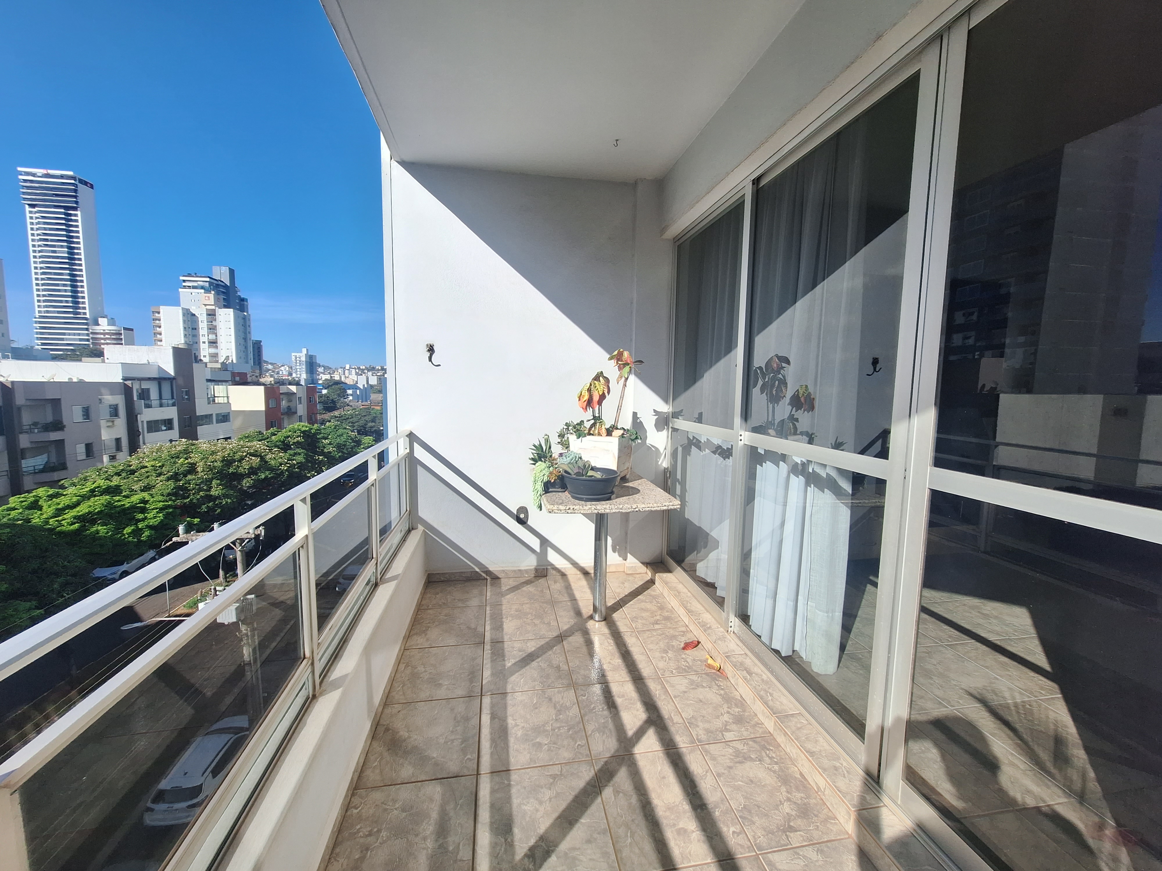 Apartamento 1 suíte para alugar no Centro em Chapecó | Mobg