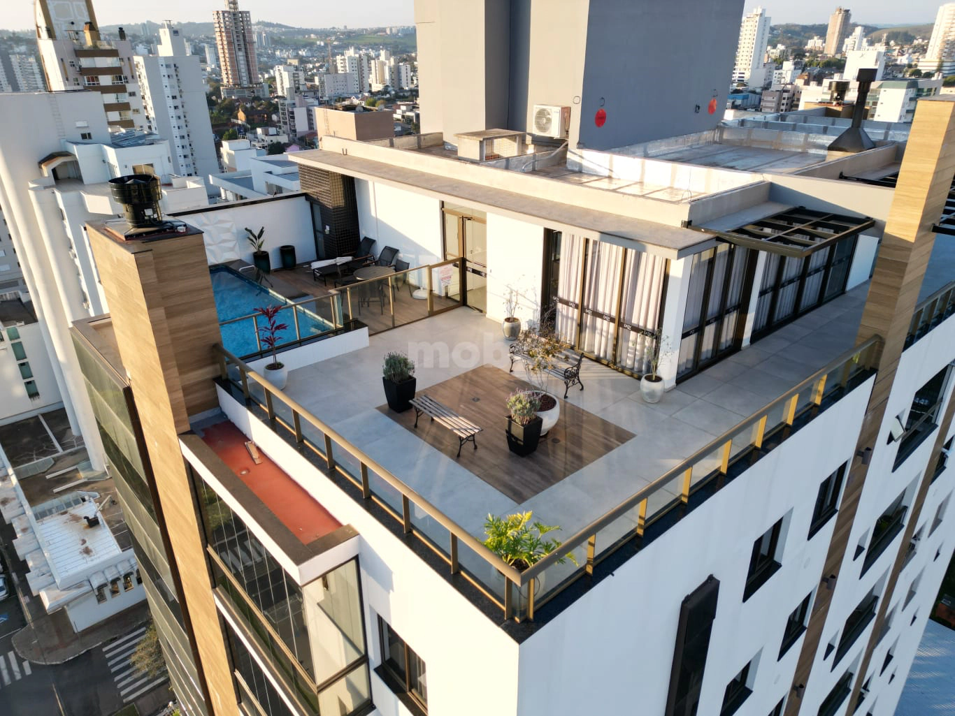 Apartamento 2 suítes para alugar no Centro em Chapecó | Mobg