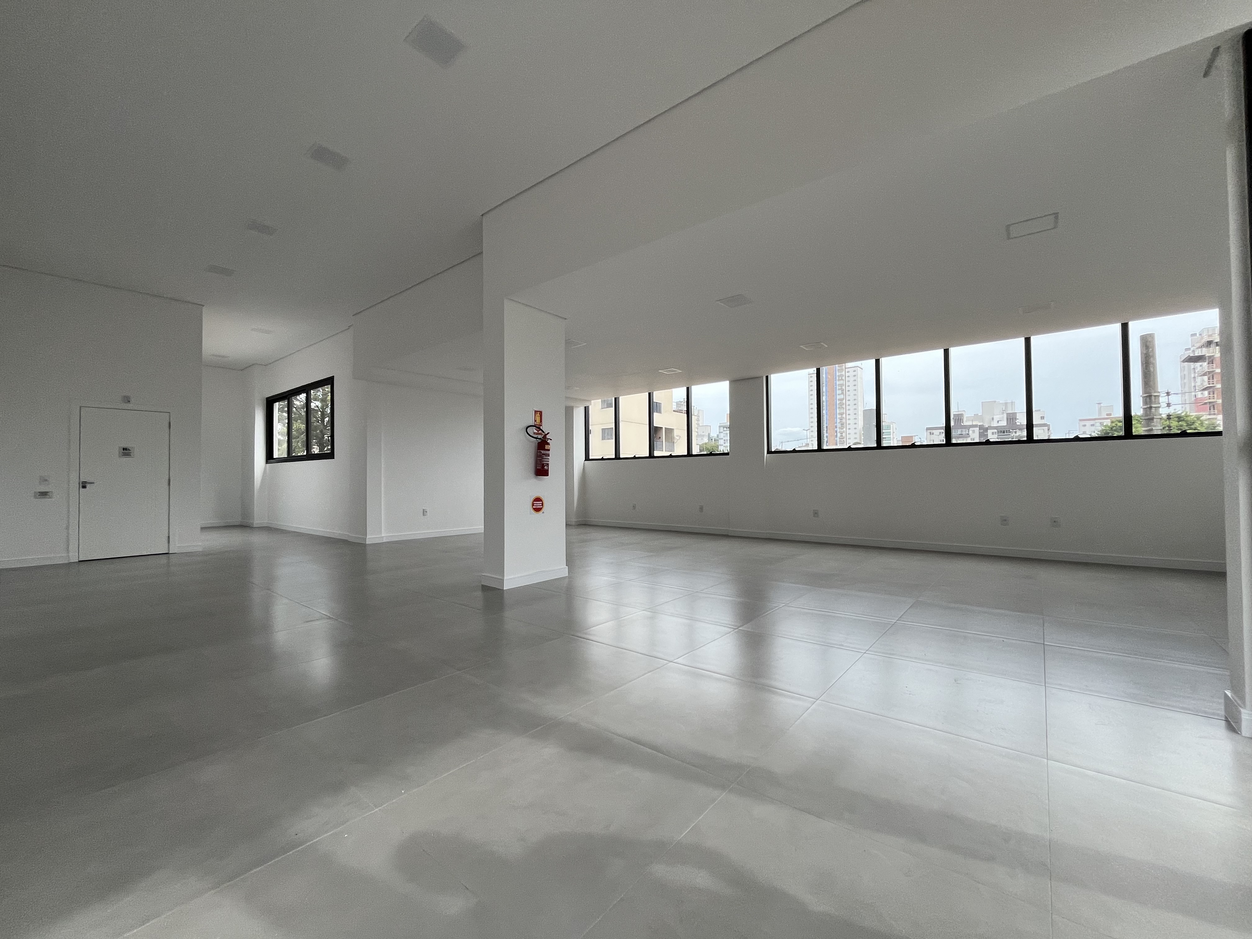 Sala Comercial para Alugar em Jardim Itália, Chapecó - 120m²