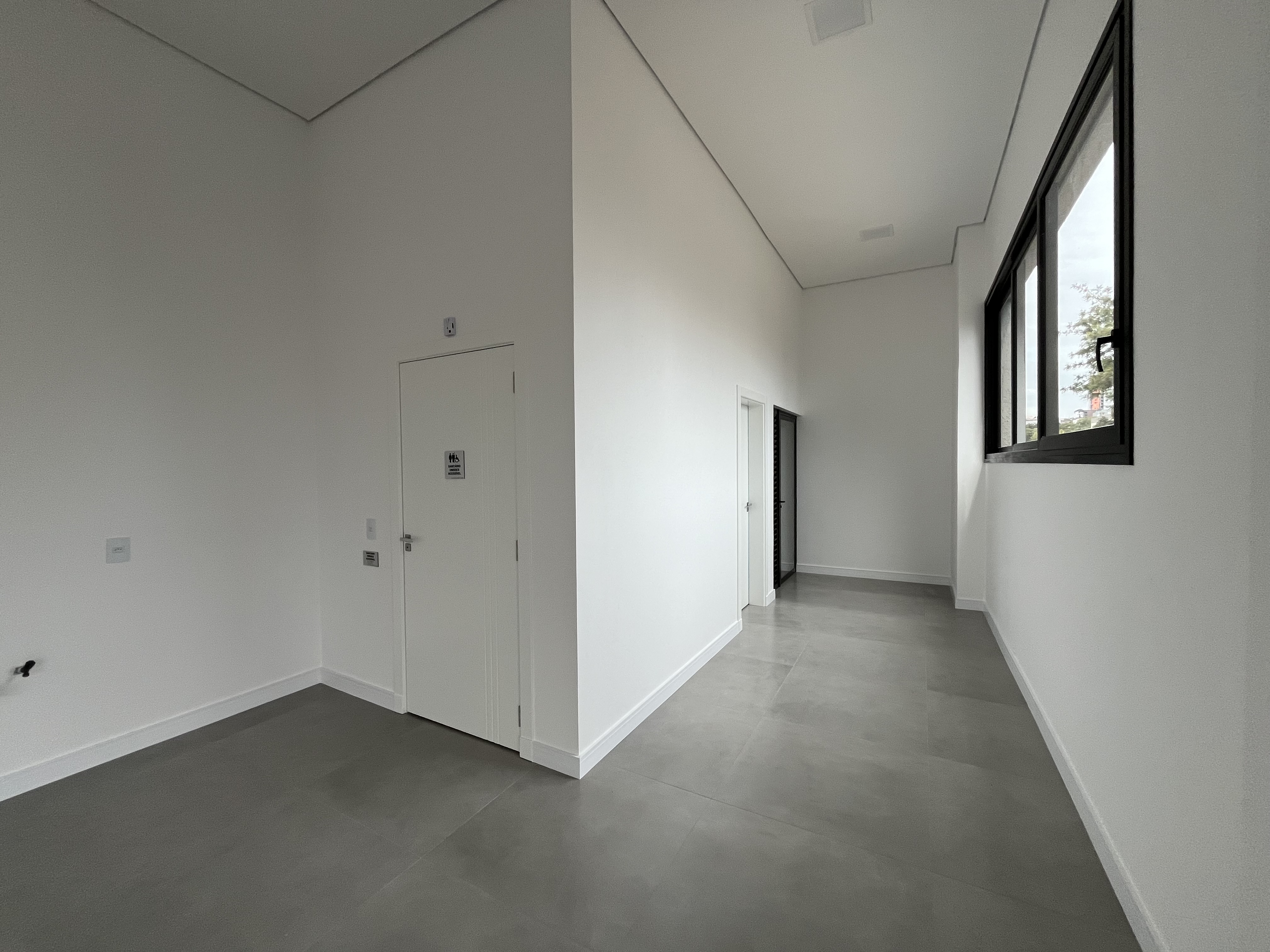 Sala Comercial para Alugar em Jardim Itália, Chapecó - 120m²