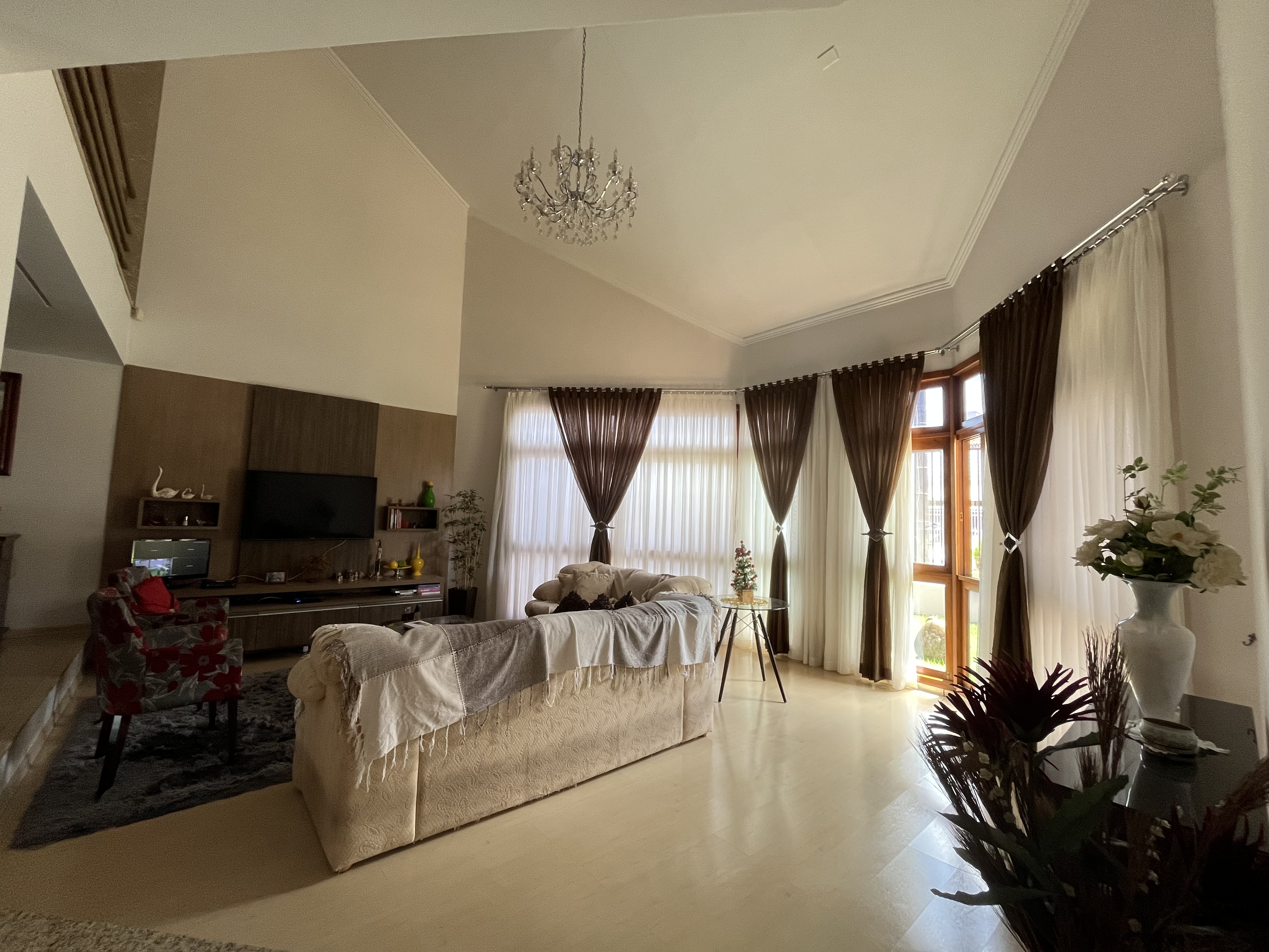 Casa para Alugar em Maria Goretti, Chapecó | 4 Quartos | 342