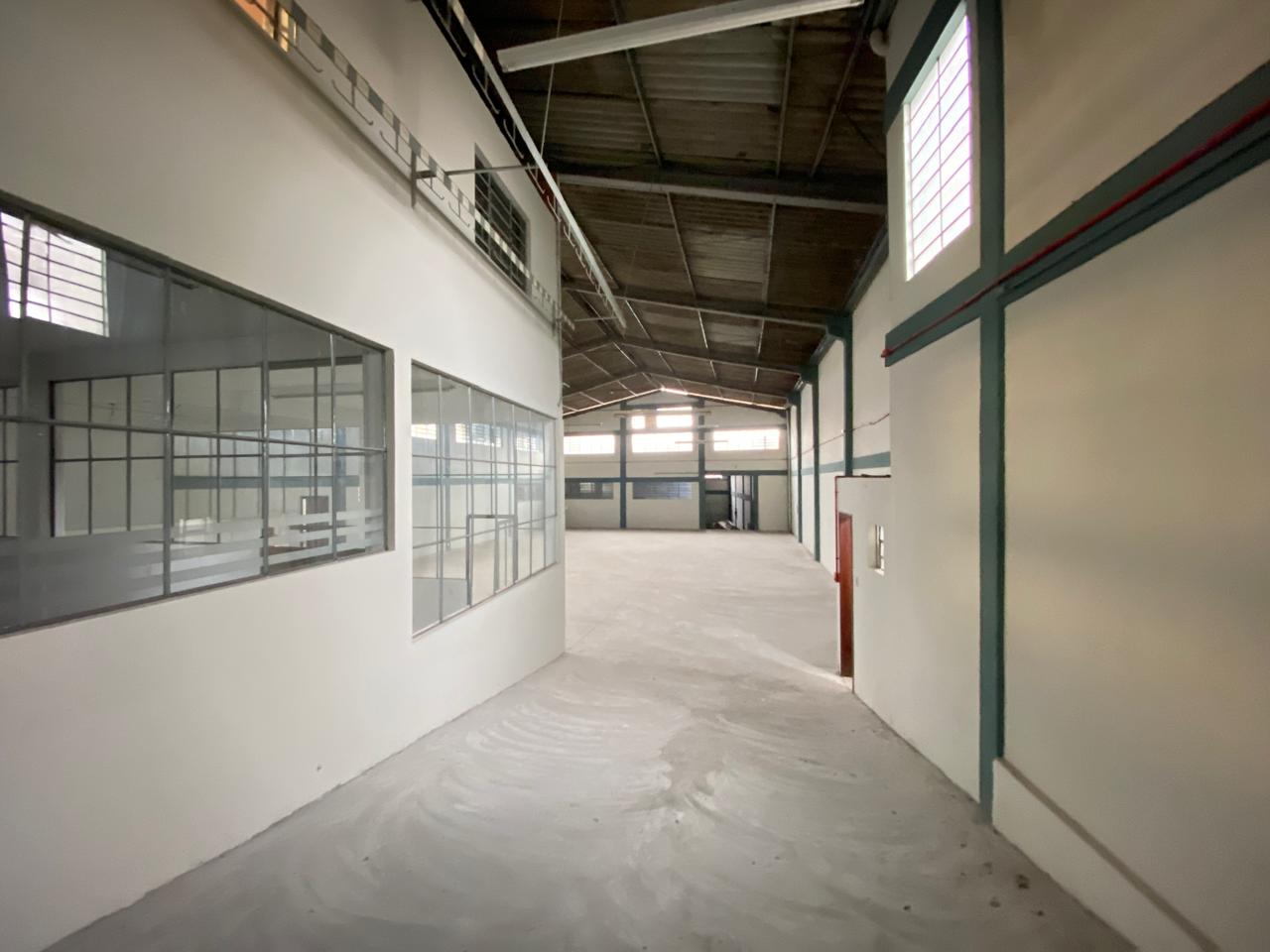 Barracão para Alugar em Lages - Bairro Coral - 870m²