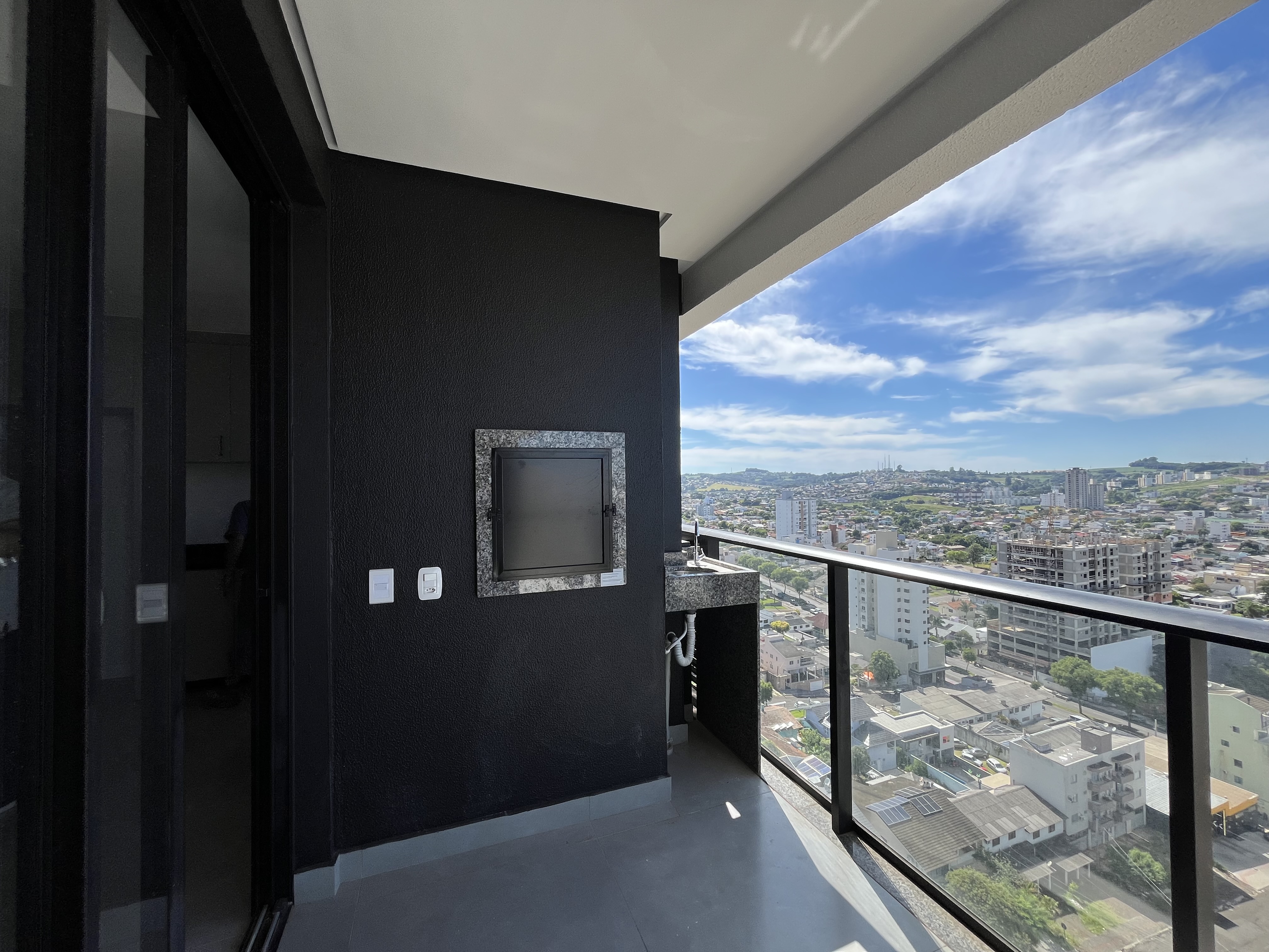 Apartamento para Alugar - 2 Quartos, Presidente Médici, Chap