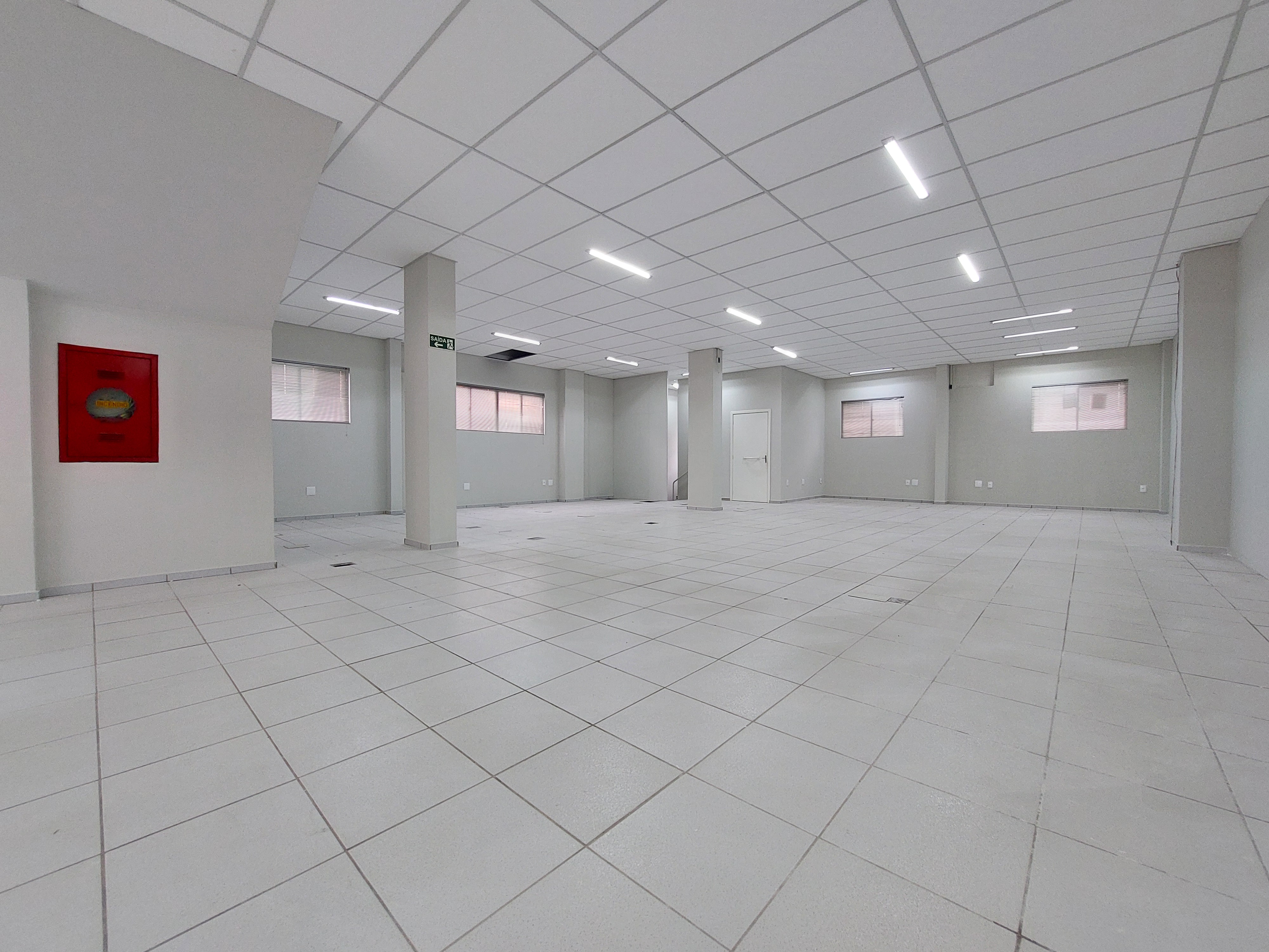 Sala Comercial para Alugar - Centro, Chapecó - 320m²