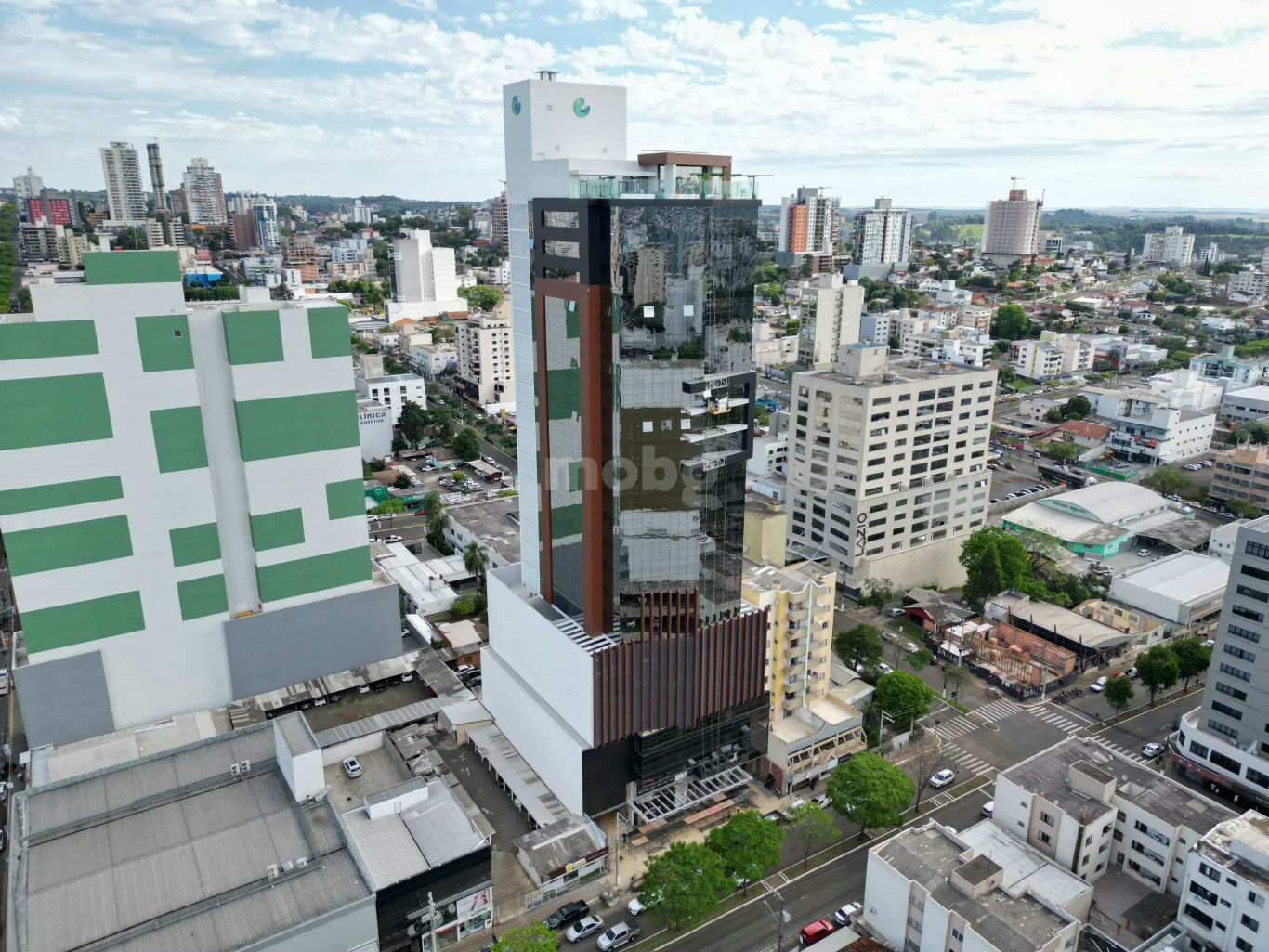 Sala Comercial para Alugar em Chapecó - Centro | Edifício No