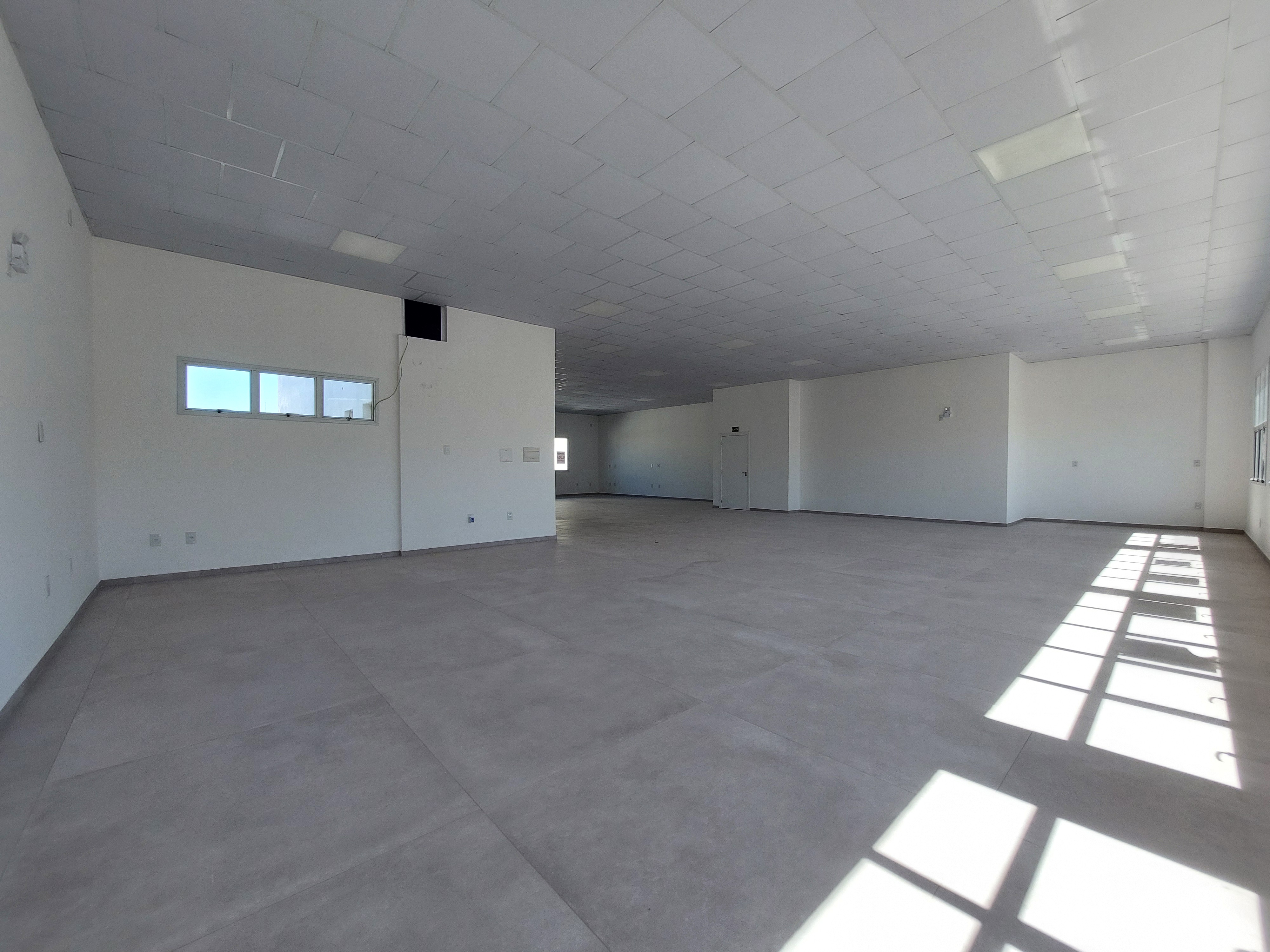 Sala Comercial para Alugar em São Cristóvão, Chapecó - 252m²