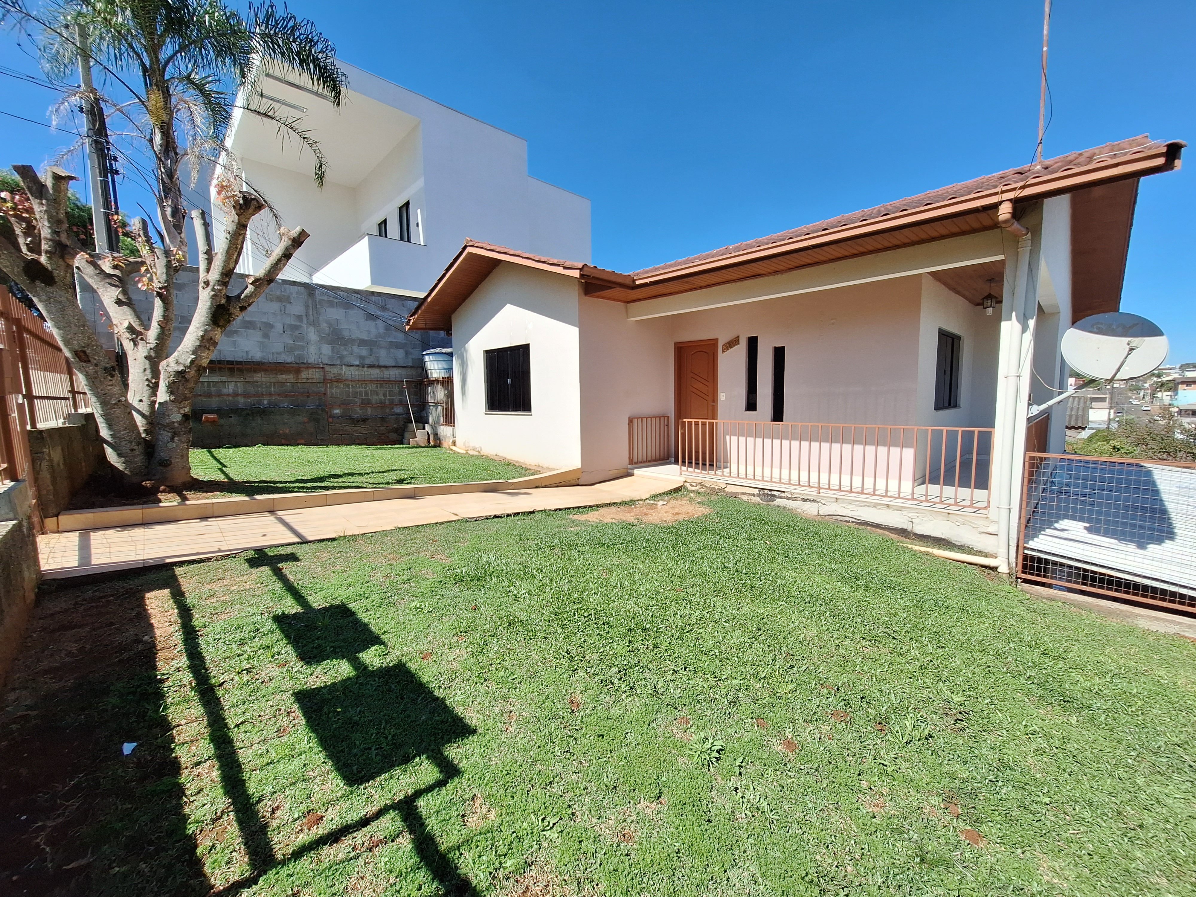 Casa 1 suíte para alugar no Centro em Chapecó | Mobg