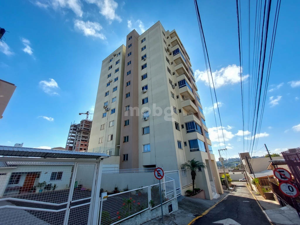 Apartamento 3 quartos para alugar no Presidente Médici | Mob