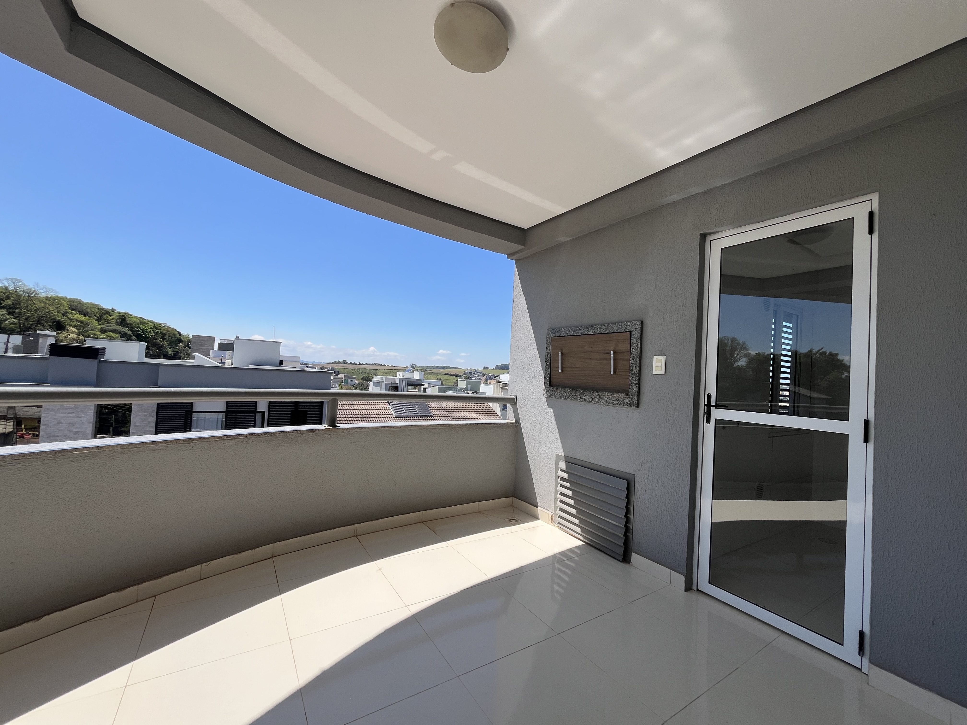 Apartamento 1 suíte para alugar no Passo dos Fortes | Mobg