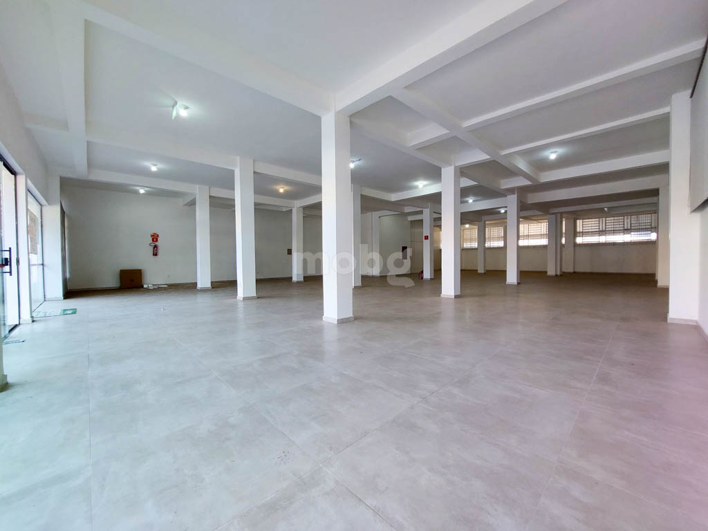 Sala Comercial para Alugar em São Cristóvão, Chapecó - 337m²