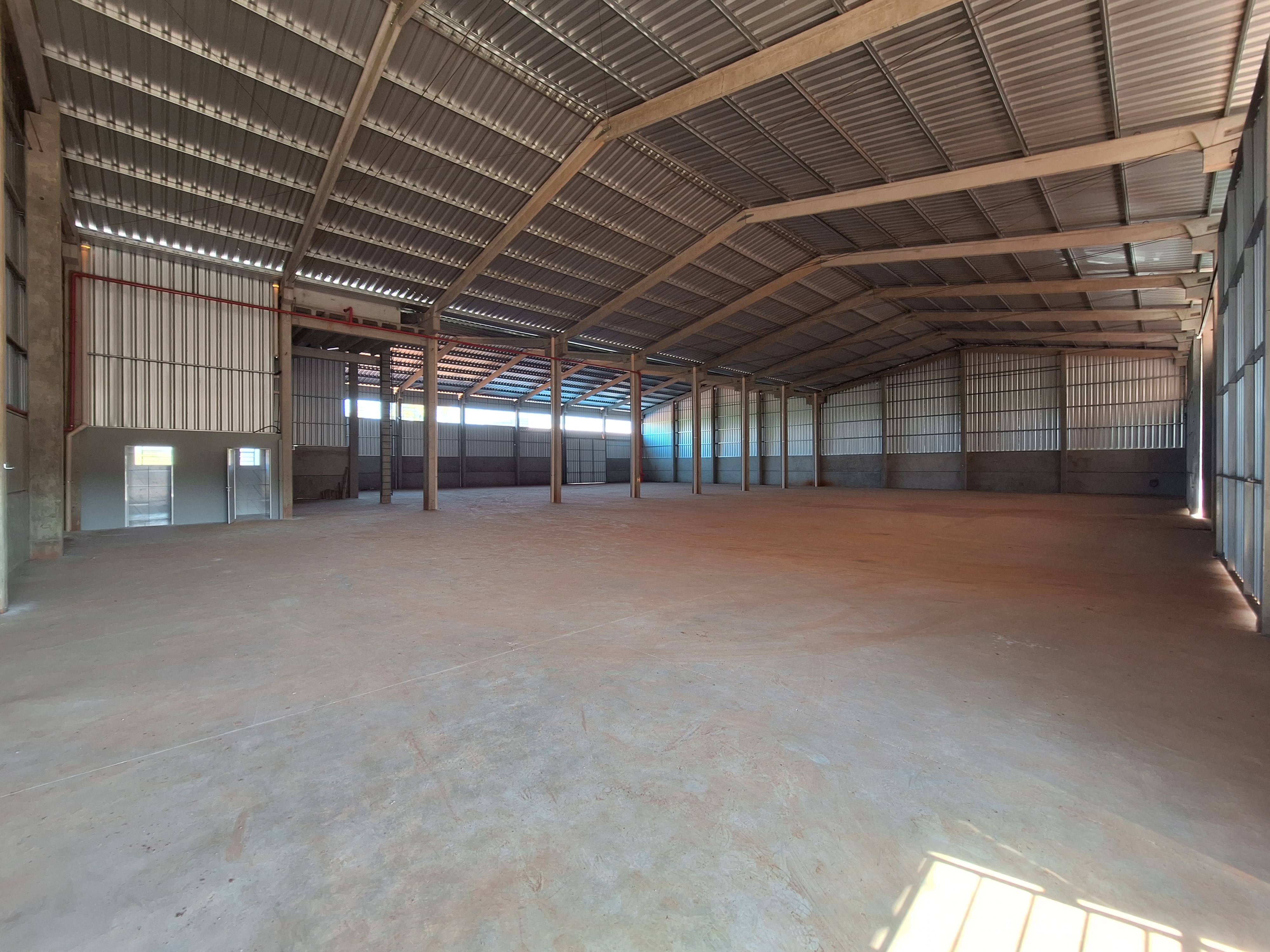 Barracão para Alugar na Efapi, Chapecó - 1750m² - Bairro Seg