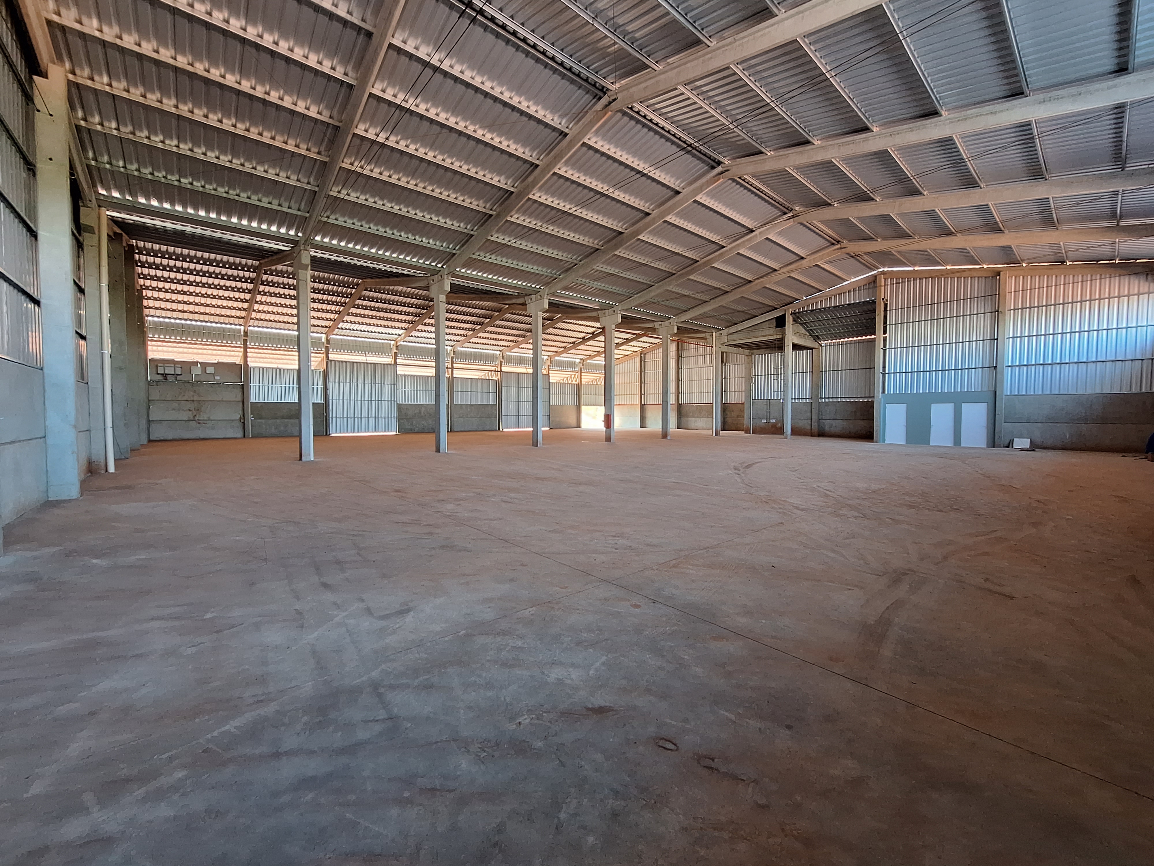 Barracão para Alugar na Efapi, Chapecó - 1750m² - Bairro Seg